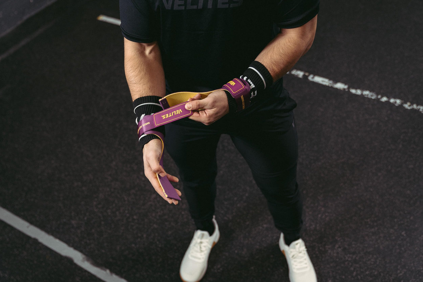 Velites - Official CrossFit® Games Quad Ultra Grips - Size M Color Purple Mustard - No chalk and smooth bars - Wristbands and carry bag included - Pull-ups, muscle-ups and toes to bar