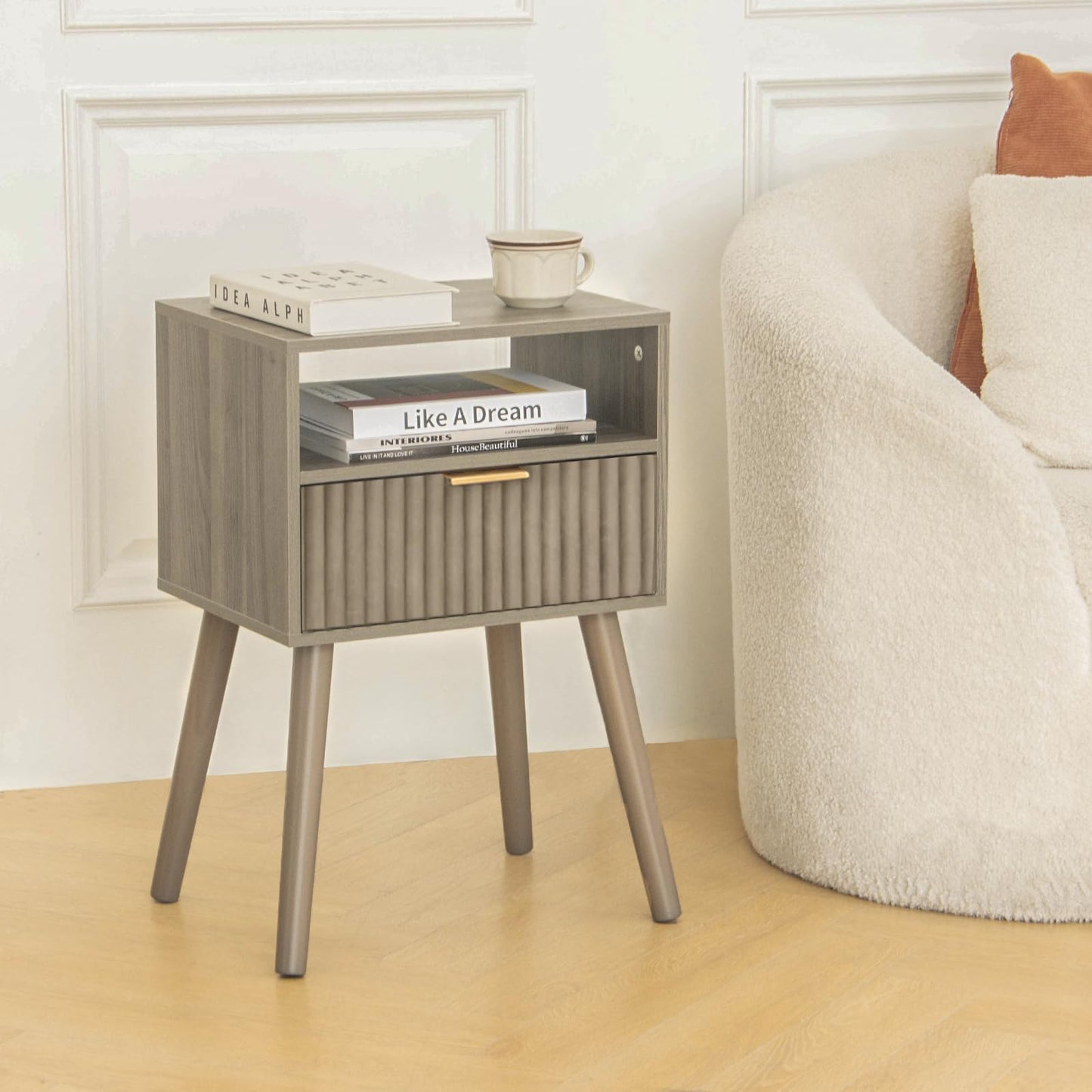 Fultyle Grey Nightstand, Modern Night Stand Wood, Fluted Bedside Table with Solid Wood Legs for Bedroom, Dorm and Small Space (Grey)