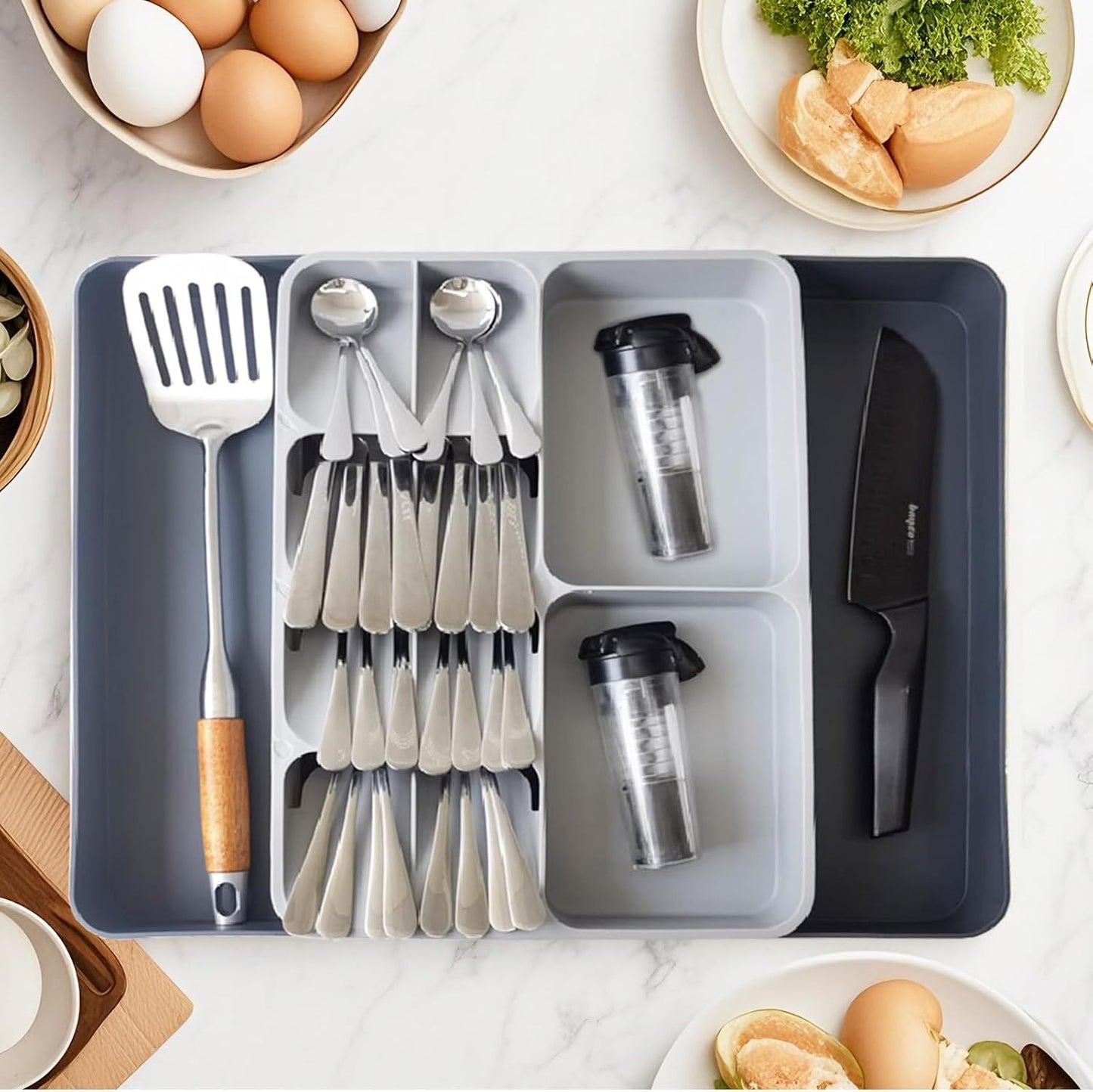 Skiennix Expandable Cutlery Drawer Organizer - Adjustable Plastic Utensil Tray for Forks, Spoons & Knives - Large Grey