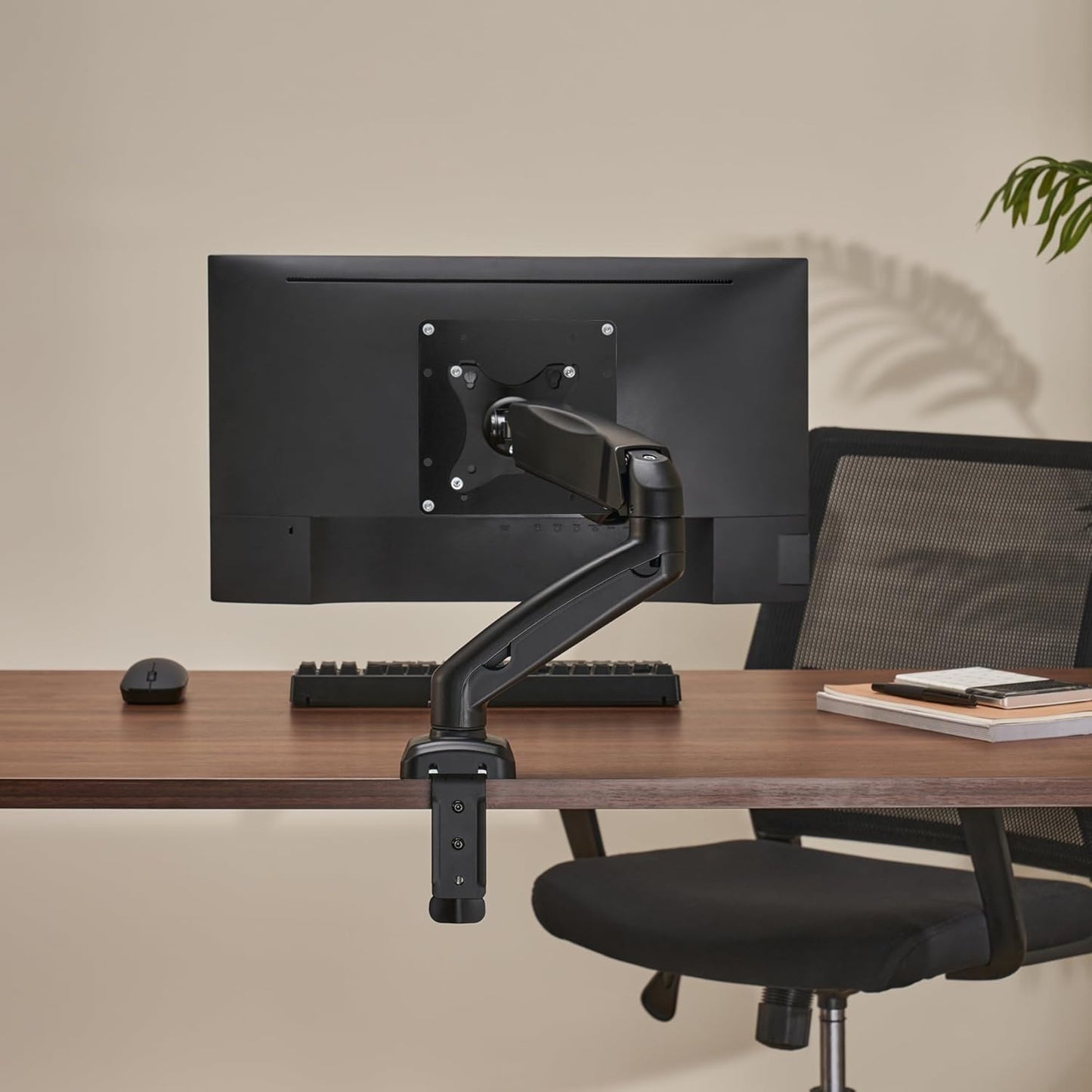 Mount Plus 1056 200 200 23" 42" Mount World VESA x Universal Adapter for Medium Mounts (Adapter can be used for tv from