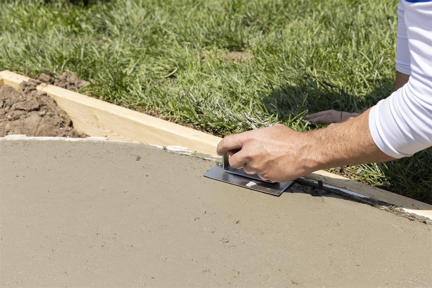 MARSHALLTOWN Curved Concrete Edger, 6 x 3 Stainless Steel Blade, 1/2 Lip x 3/8 Radius, Made In The USA, 136SSD