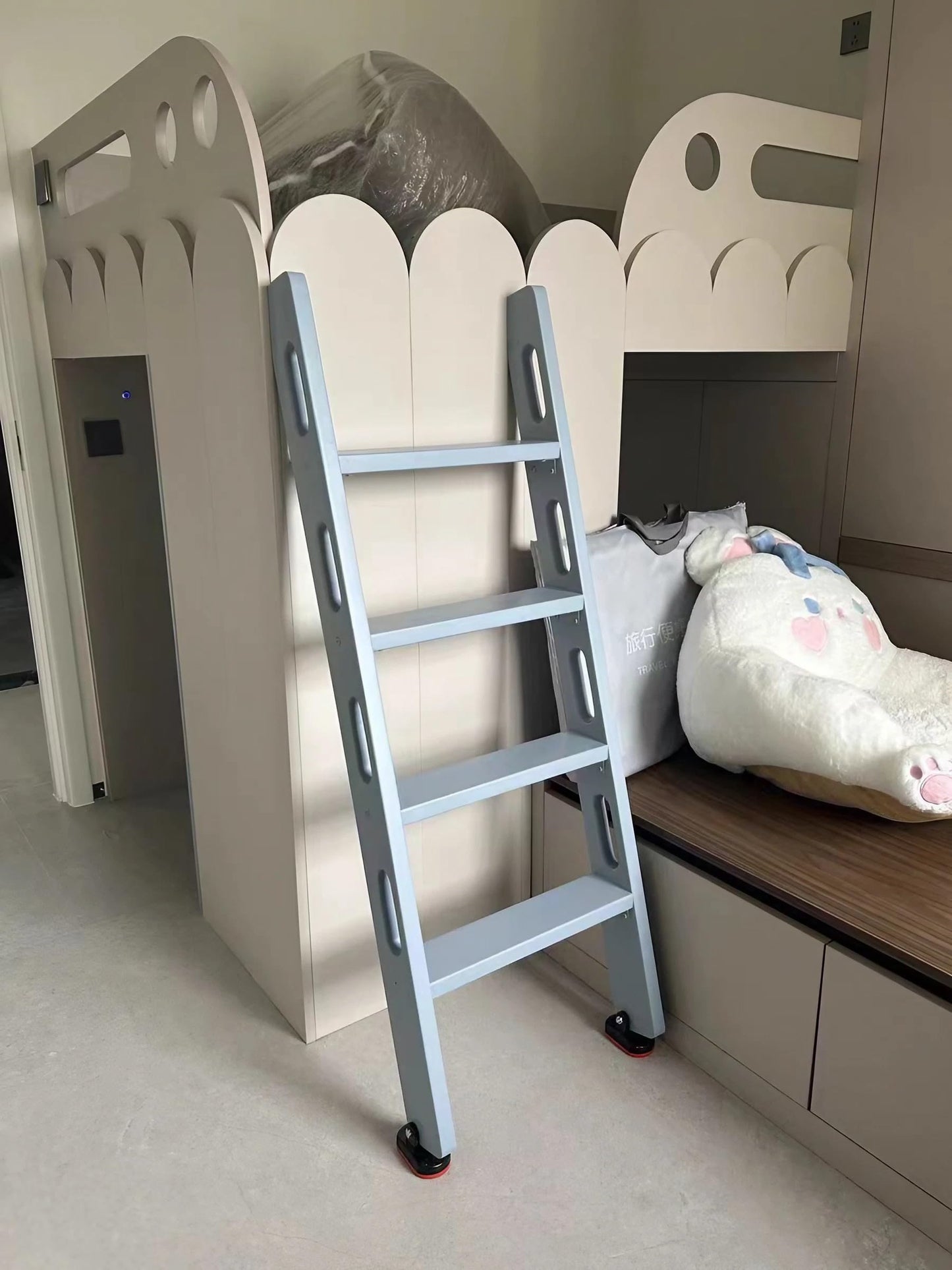 NDDKSII Bunk Bed Ladder - Eco-Friendly Solid Wood, Durable 1.18" Thick, 300KG Capacity, Safety Hollow-Out Side Rails, Includes Mounting Accessories, Perfect for Dorms, Bedrooms, Apartments