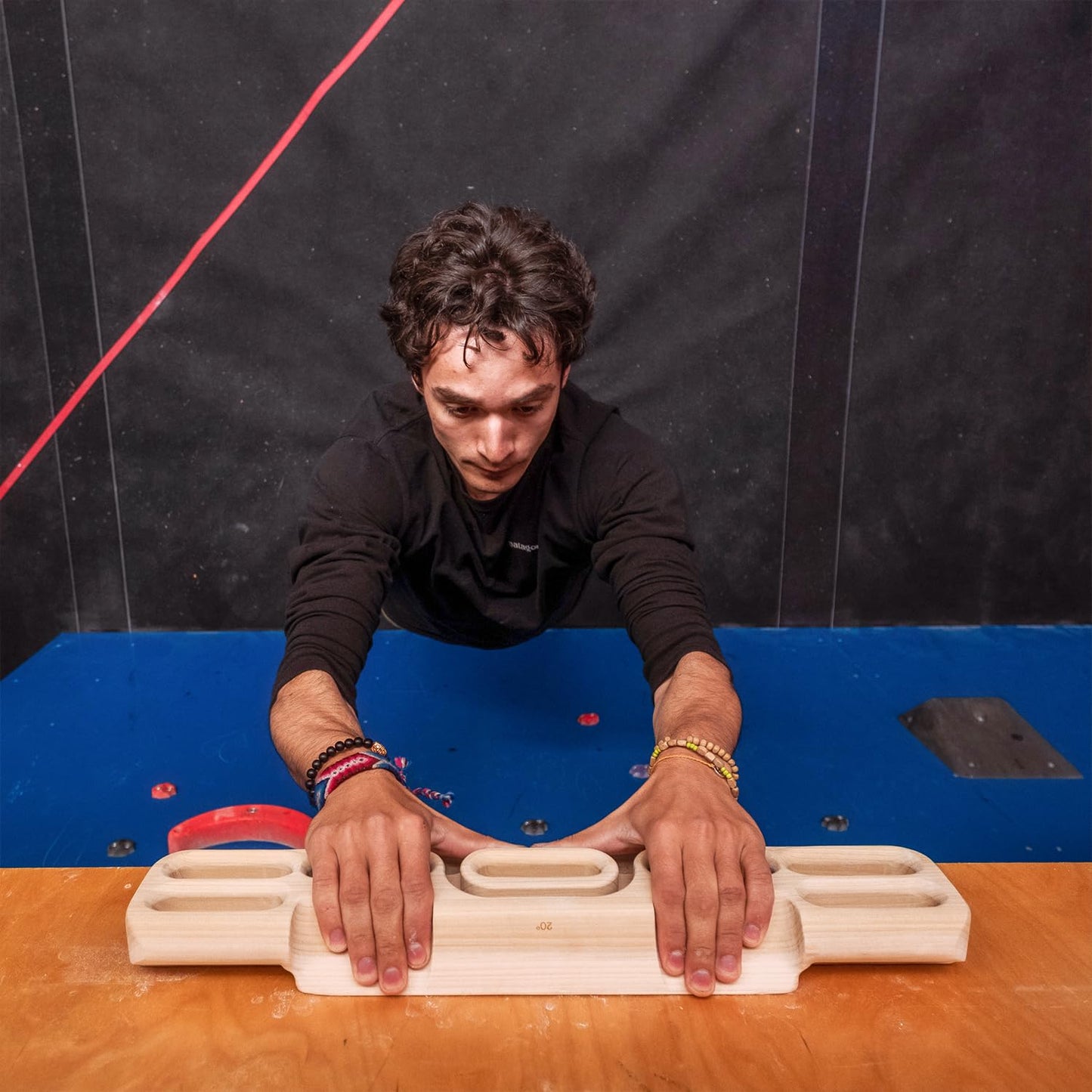 YY Vertical Verticalboard First Rock Climbing hangboard, Ideal for Training Sessions, Excellent Grip