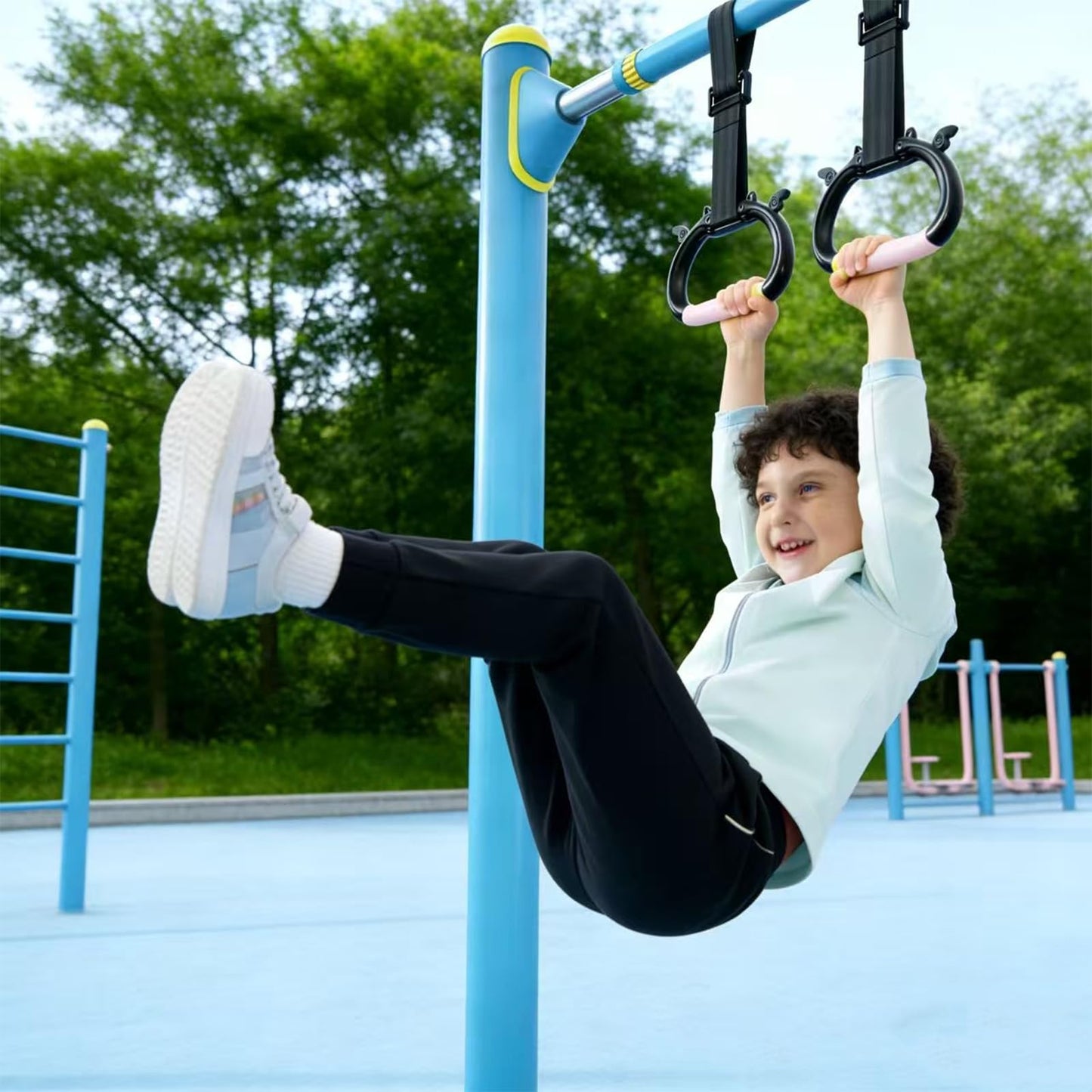 Csoalpo Gymnastics Rings for Kids, Professional Adjustable Extended Straps, 550 lbs Weight Capacity, Featuring Premium Non-Slip Grip Design, Suitable for Indoor/Outdoor Strength and Fitness Training.