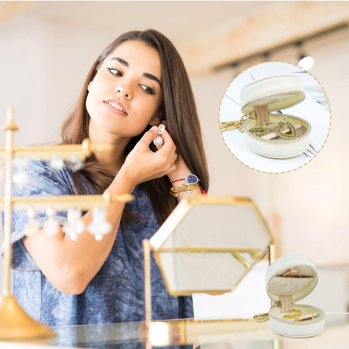 AUUTI Portable Ring Keychain Holder for Gym and Travel - White Jewelry Holder for Sports Bag, Compact Ring Earring Necklace Storage Case