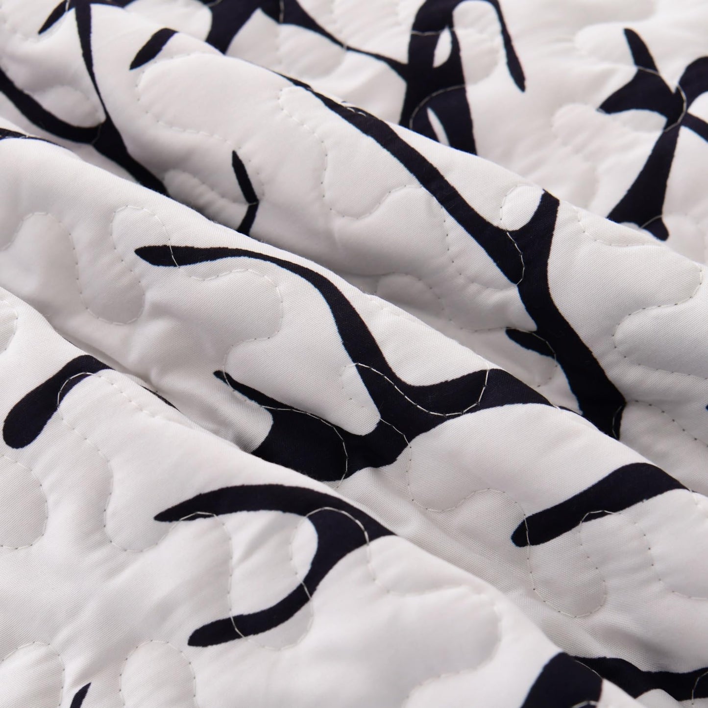 3 Piece Coastal Quilt Set King Size,Soft Lightweight Ocean Quilt,Beach Turtle Starfish Coral Printed Bedspread Bed Set with 2 Shams,Summer Quilt Bedding Set for All Season (106”x96”,Navy Blue)