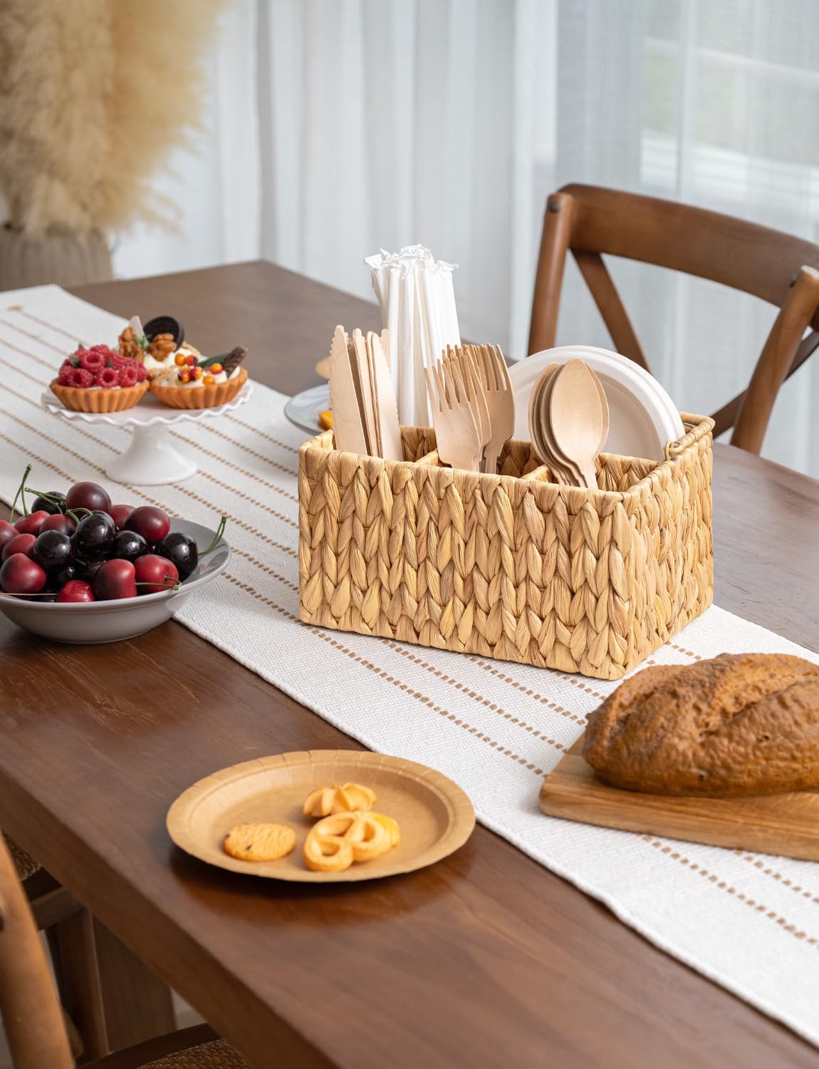 StorageWorks Hand-Woven Wicker Silverware Organizer - Stylish Water Hyacinth Cutlery Holder with Handle