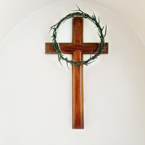 Jesus Crown of Thorns - Decay-Resistant Religious Symbol for Church Events & Home Decor | Lifesize 8 Inch