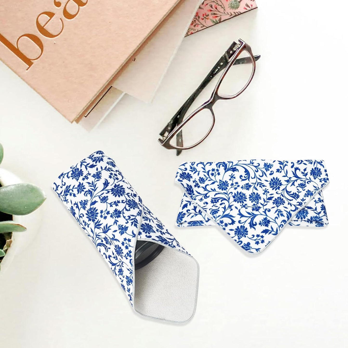 11.8 in Camera Wrap with Pouch,Lens Protective Wrap,Anti-scratch Anti-dust, Flexible Wrapper Camera Travel Accessories