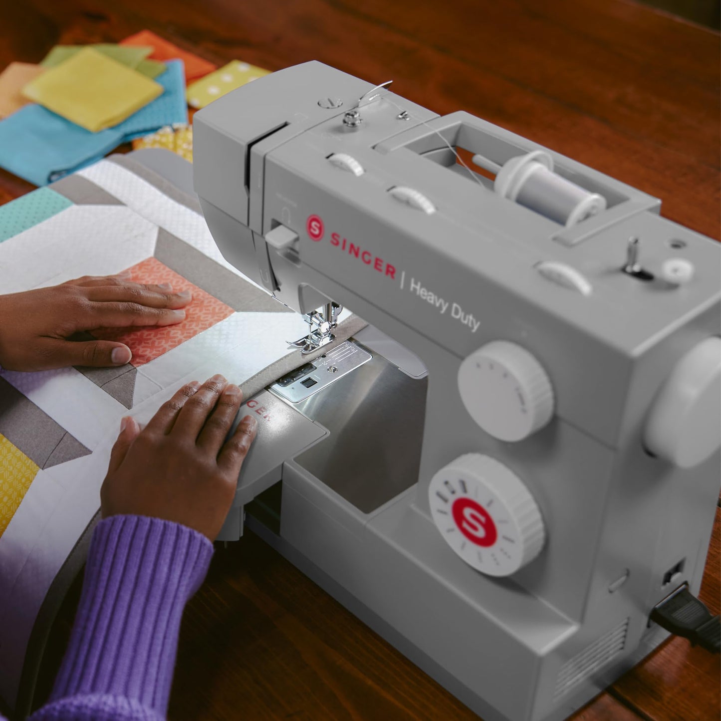 SINGER® Heavy Duty 4411 (Grey) High Speed Sewing Machine + Accessories | 11 Built-In Stitches Deliver 69 Stitch Applications | 50% More Power, 1100 Stitches/Min | Metal Frame, 4-Step Buttonhole