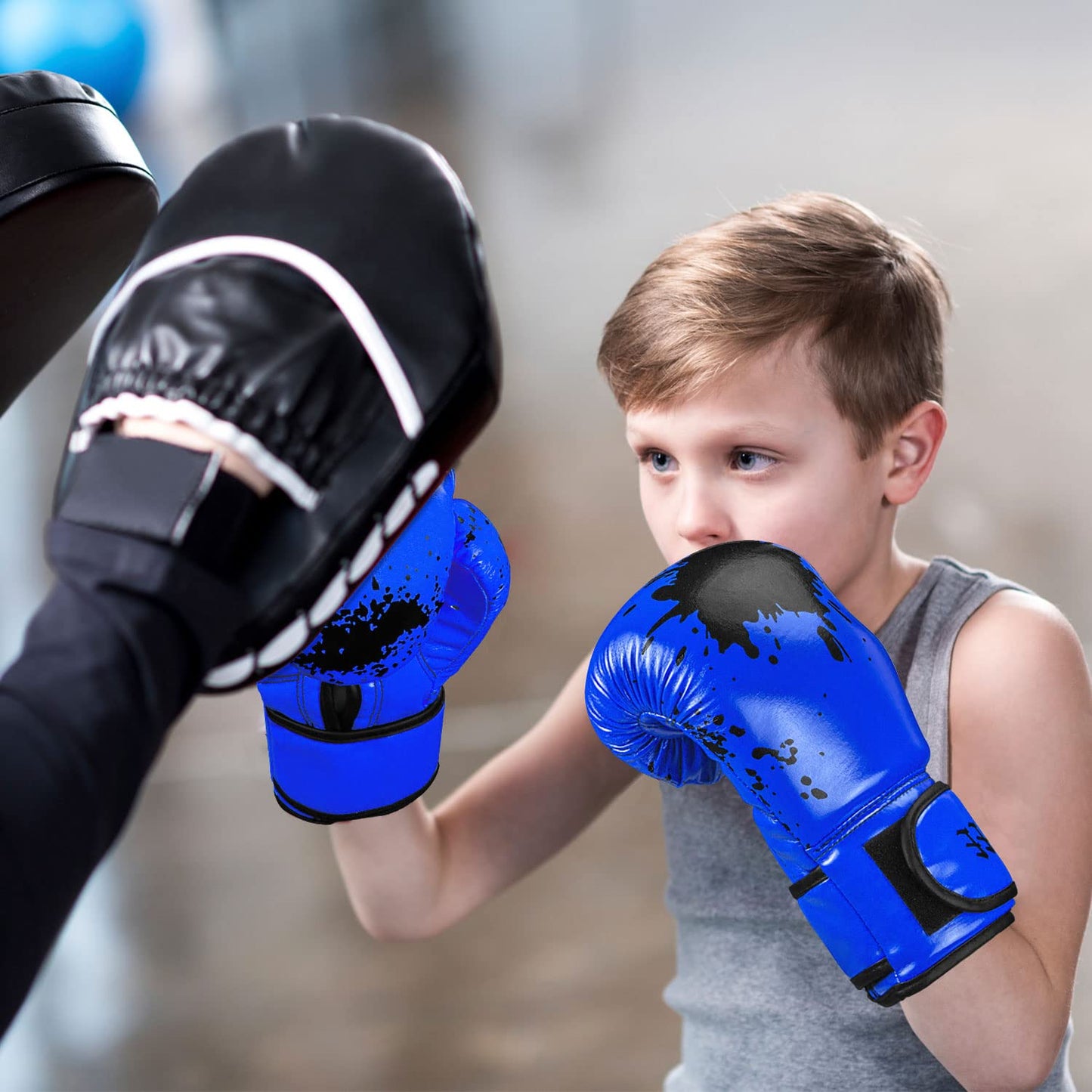 Kids Boxing Glove 6oz 8oz, Youth, Boys and Girls Training Sparring Gloves for Punching Bag, Kickboxing, Muay Thai, MMA, UFC, Gift for Age 6-15 Years (Blue, 6 oz (45-80 lbs))