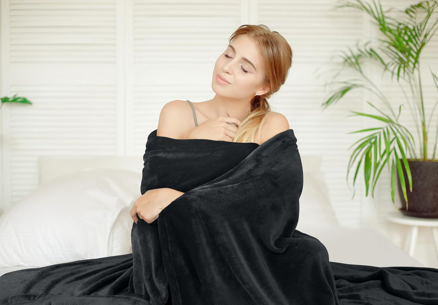 Utopia Bedding Fleece Blanket - Luxury Anti-Static Soft Microfiber | Twin Size Black (60x80 Inch)