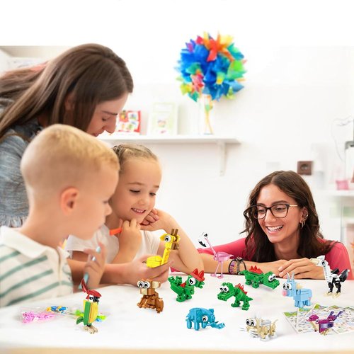 Animal Advent Calendar 2025 by [Brand Name] - 24 Creative Building Sets with 72 Figures | Perfect Christmas Gift for Kids 6+