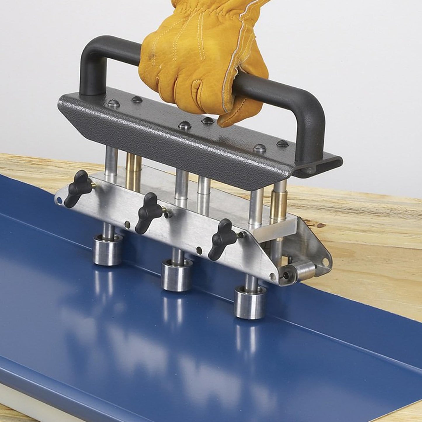 Three Station Roller, Adjustable Large Radius Roofing Sheet Metal Bender at 0-90 Angle, Standing Seam Roofing Tools for Bending 0.01‑0.04 Inch (0.3‑1.0mm) and Folding Height of 1/2‑5 Inch (13‑130mm)