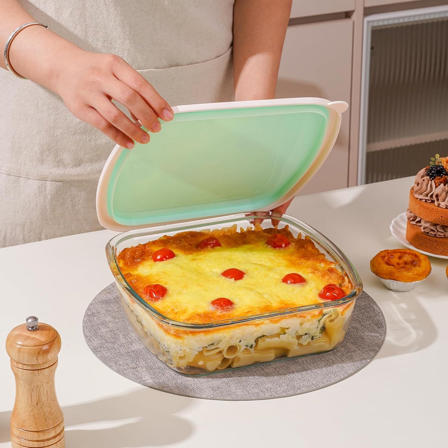NUTRIUPS Glass Baking Dish - BPA-Free Lids & Mint Green Contrast Lid | 9 x 9 Square Pan