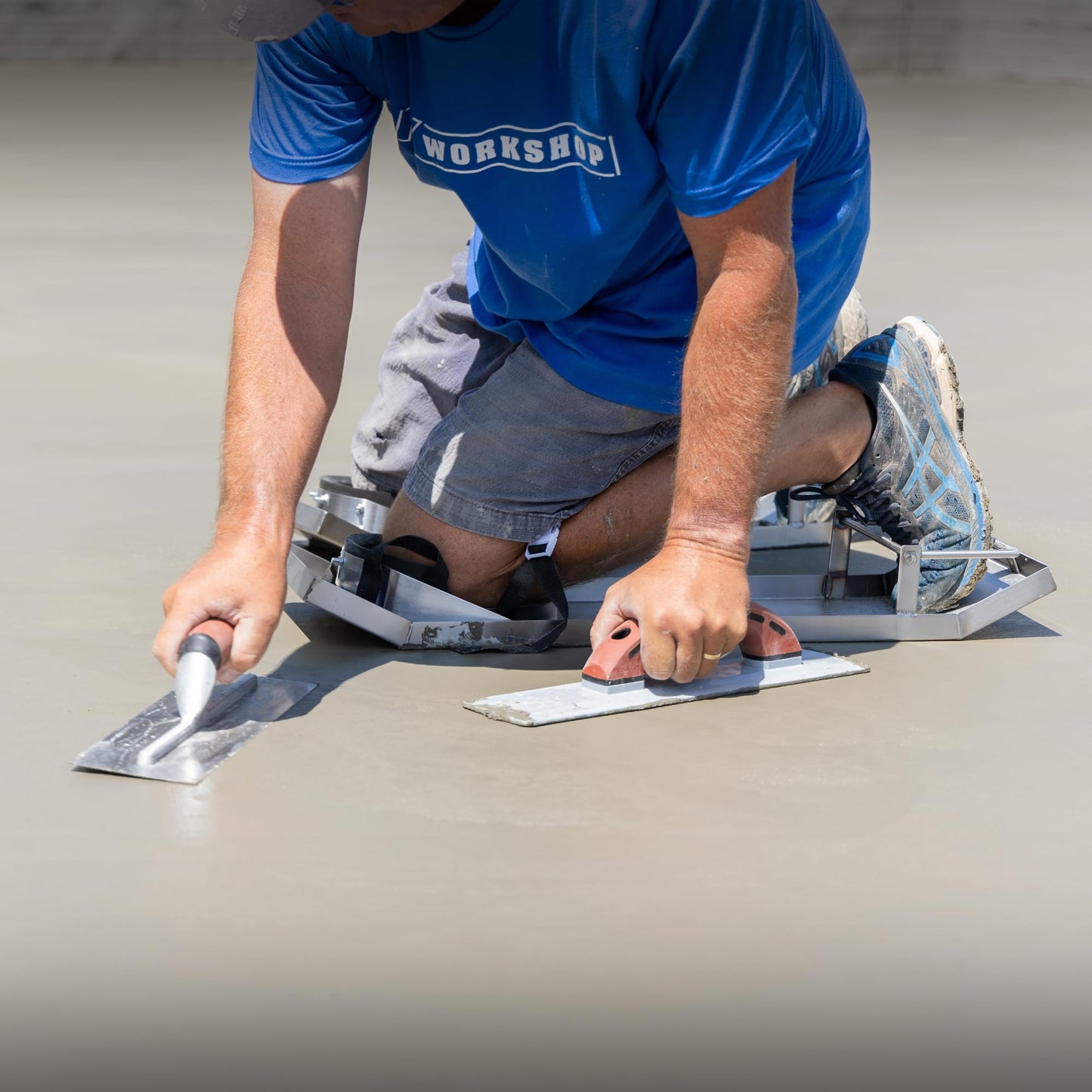 MARSHALLTOWN Stainless Steel Knee Boards, Kneeboard with Knee Pads for Concrete Work, Contractor-Grade, Built-in Toe Brackets, Durable Concrete Sliders, KB230