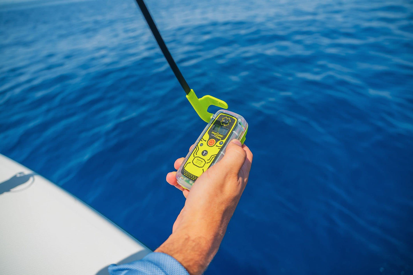 ACR ResQLink View RLS - SOS Personal Locator Beacon - Digital Display, Return Link Service, GPS Global Coverage to Alert Search and Rescue - Outdoor Emergency, Ideal for Hiking Hunting Boating Fishing