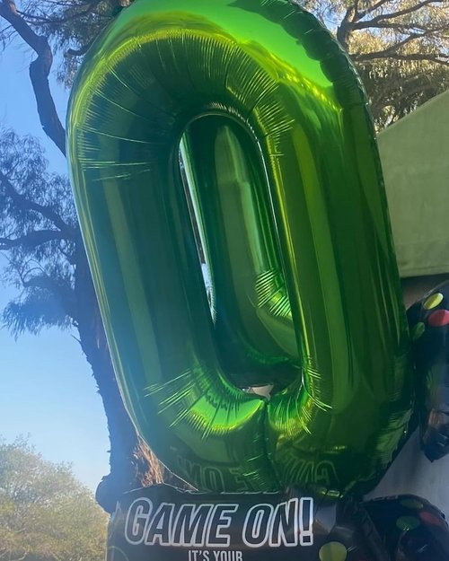 Green Number Balloons by [Brand Name] - 40 Inch 0 Balloon for Birthday & St. Patrick's Day Decor