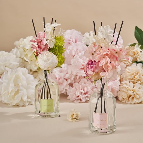 COCORRÍNA Reed Diffuser - Cherry Blossom Scent | 8.5 Fl. Oz (250ml) with 8 Sticks for Home Decor