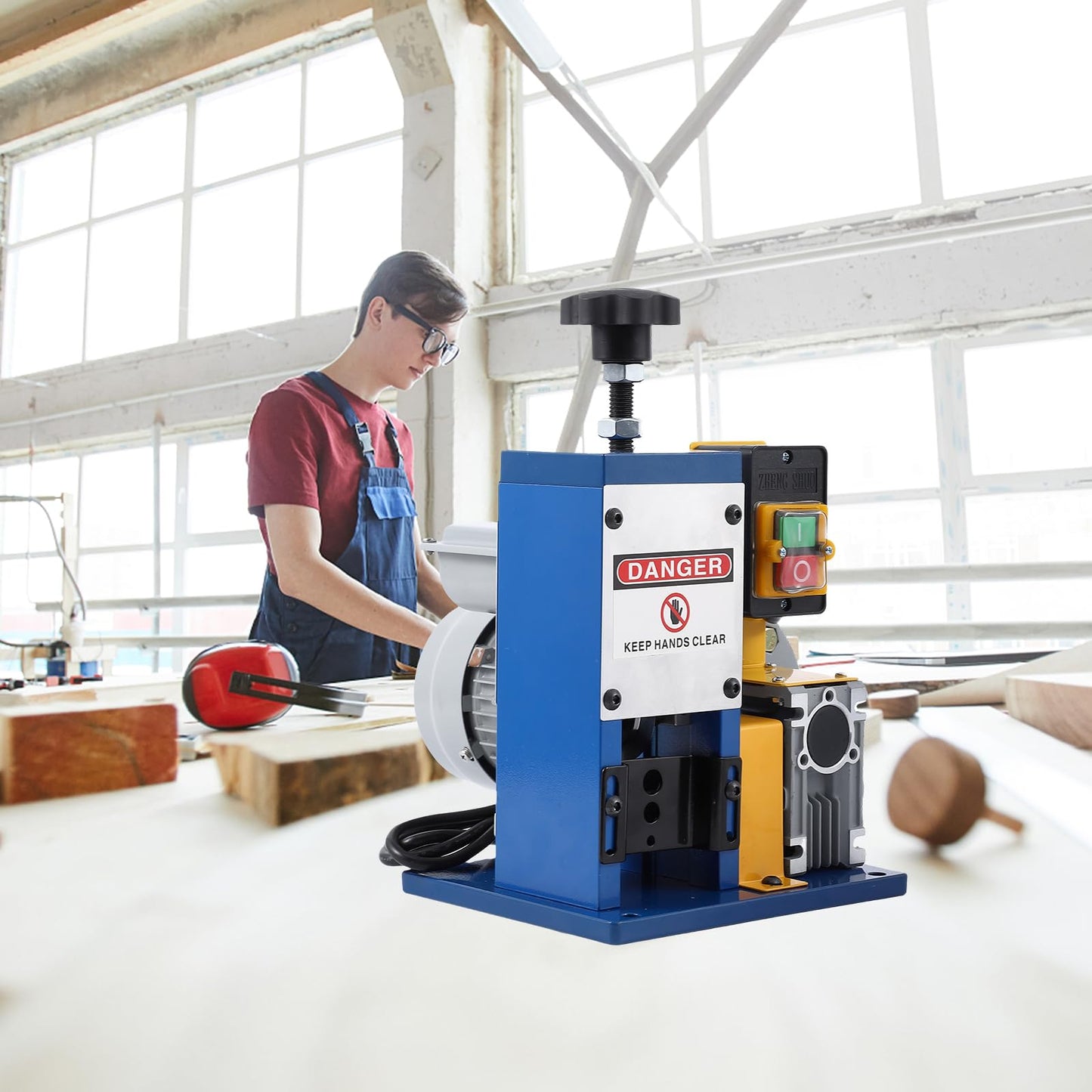 Automatic Wire Stripping Machine for 0.06"-1" Copper Wires, Wire Stripping Machine Tool for Scrap Copper Recycling, Motorized Wire Stripper Tool for 7/0-15 AWG