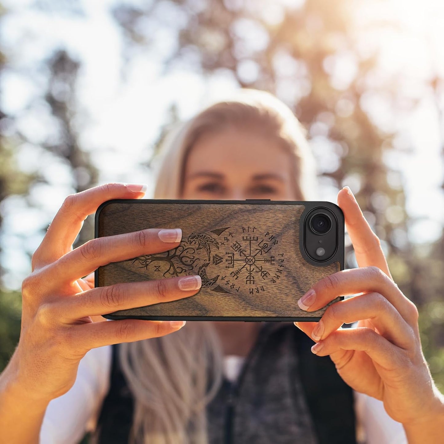 Carveit 16e 17e, Magnetic Wooden Case for iPhone / Solid Wood & Black TPU, Artisan Engraved Design, Shockproof Cover
