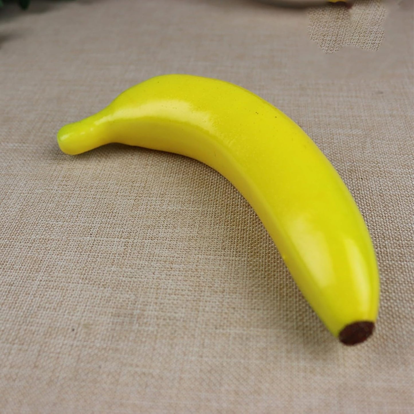 Vacumist Scene,18x4x4cm (1 Artificial Banana Fake Fruit Foam Prop for Home Decoration,Storefront Display or Photography