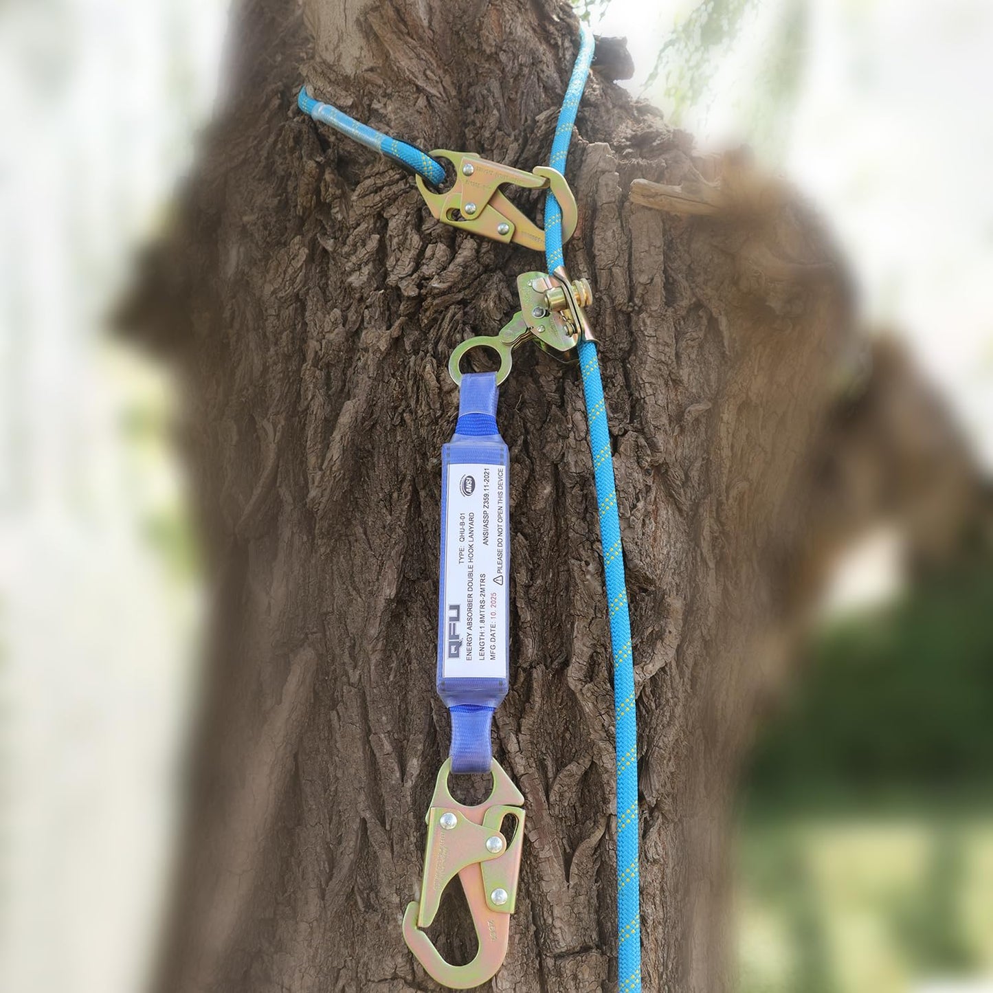 QFU 25 50 100FT Fall Protection Safety Rope - Heavy Duty Vertical Roof and Tree Climbing Rope, equipped with alloy steel clips, shock-absorbing rope, safety harness, ANSI certified