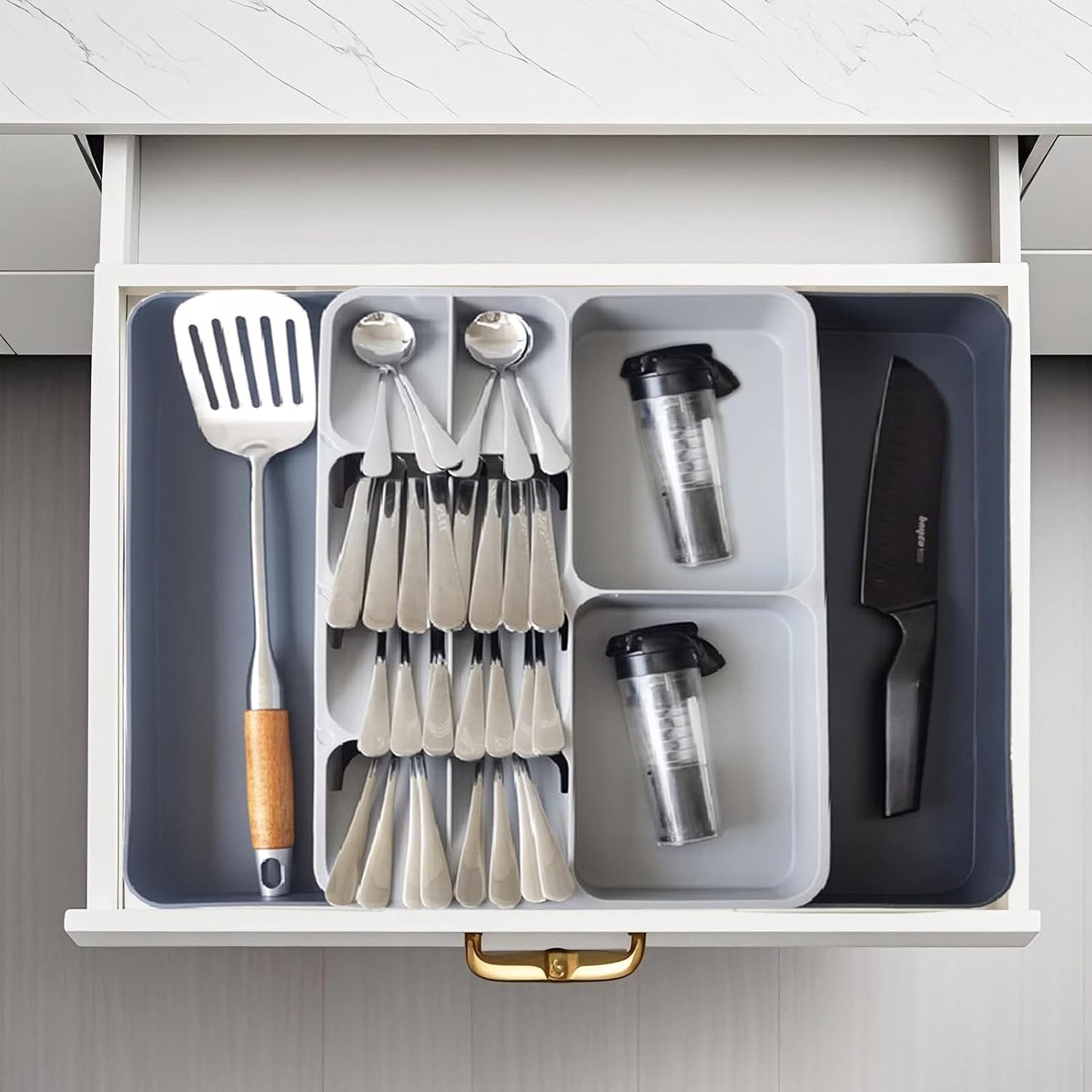 Skiennix Expandable Cutlery Drawer Organizer - Adjustable Plastic Utensil Tray for Forks, Spoons & Knives - Large Grey