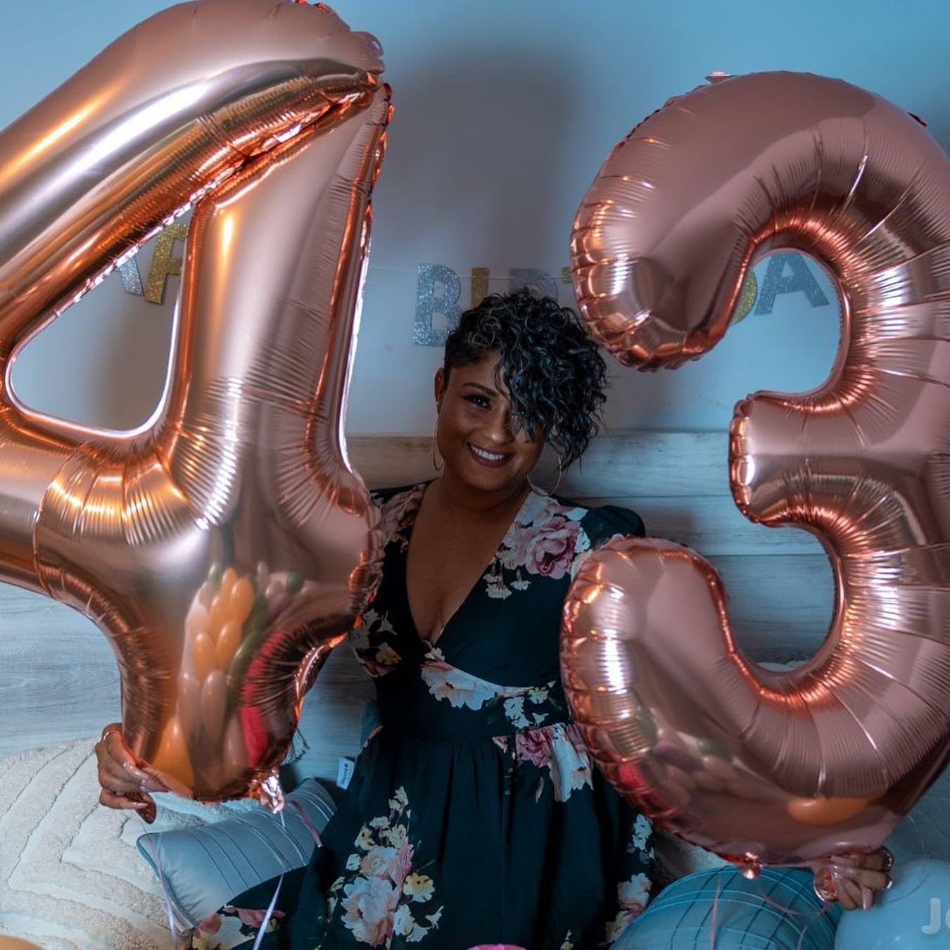 Rose Gold Number 40 Balloon - 40 Inch 40th Birthday Decoration for Men & Women