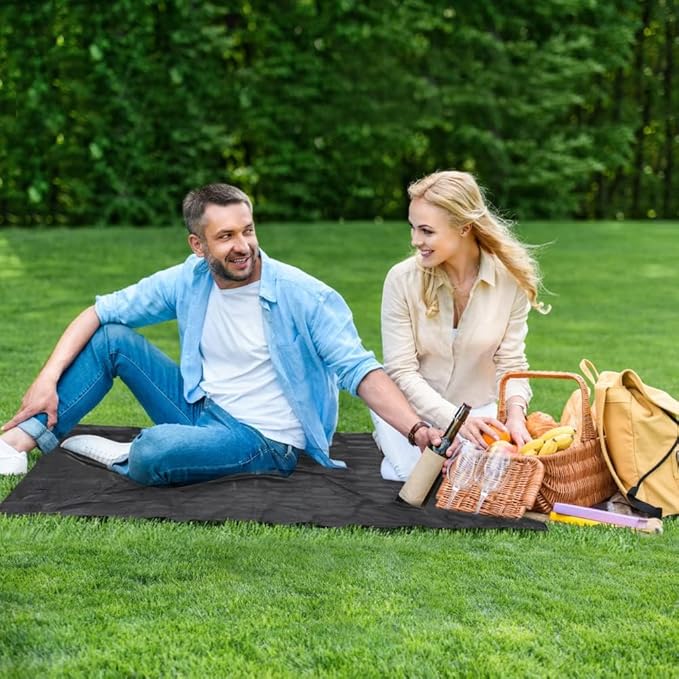 Pocket Picnic Blanket for 1-2 Persons, 43.3x55.12″ Sand Free Beach Blanket, SandProof Waterproof Foldable Beach Mat, Lightweight Picnic Mat for Outdoor Hiking Camping Travel(Black)