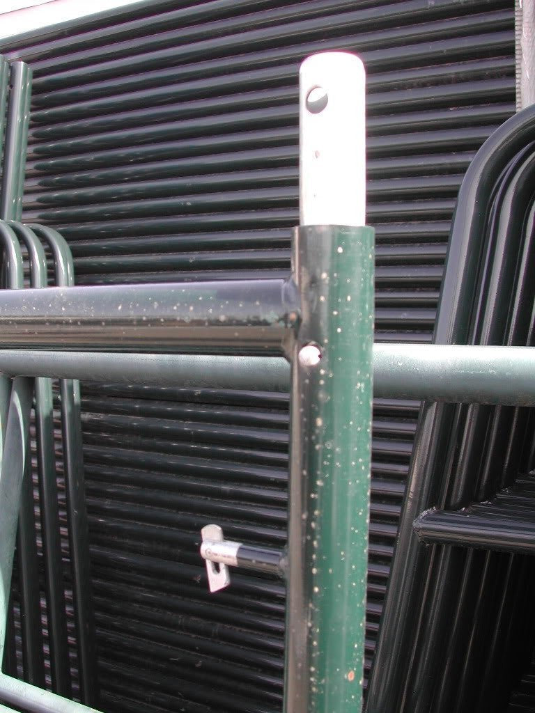 CBM Scaffold 3 Stack-able Scaffold 5Ft. x 5Ft. x 7Ft Box Frame Set Model # FF551S (Flip Lock)