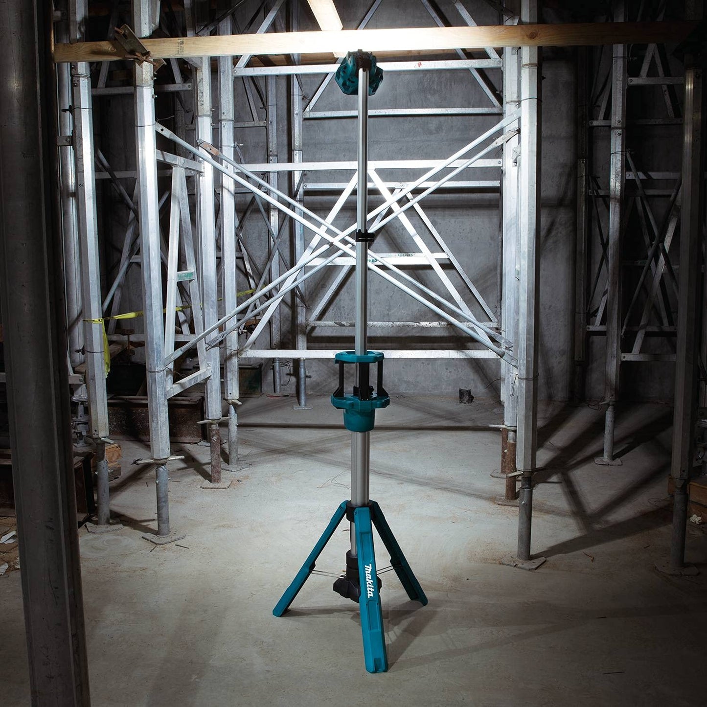 Makita DML813 18V LXT® Lithium-Ion Cordless Tower Work Light, Light Only