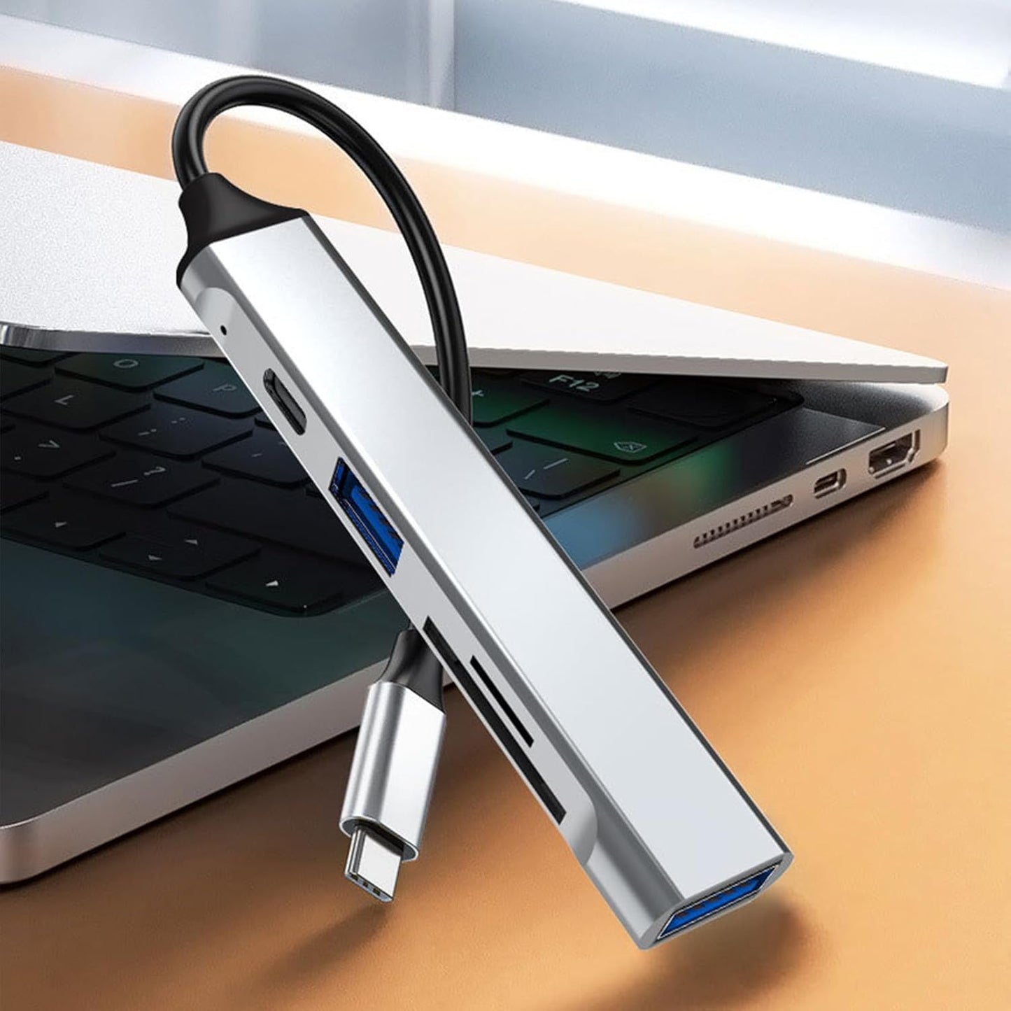 YUGSHNKFC 5 1 USB C Hubs in USB C/USB Adapter Docking Station with USB Port USB C Port Memory Card USB C Adapter