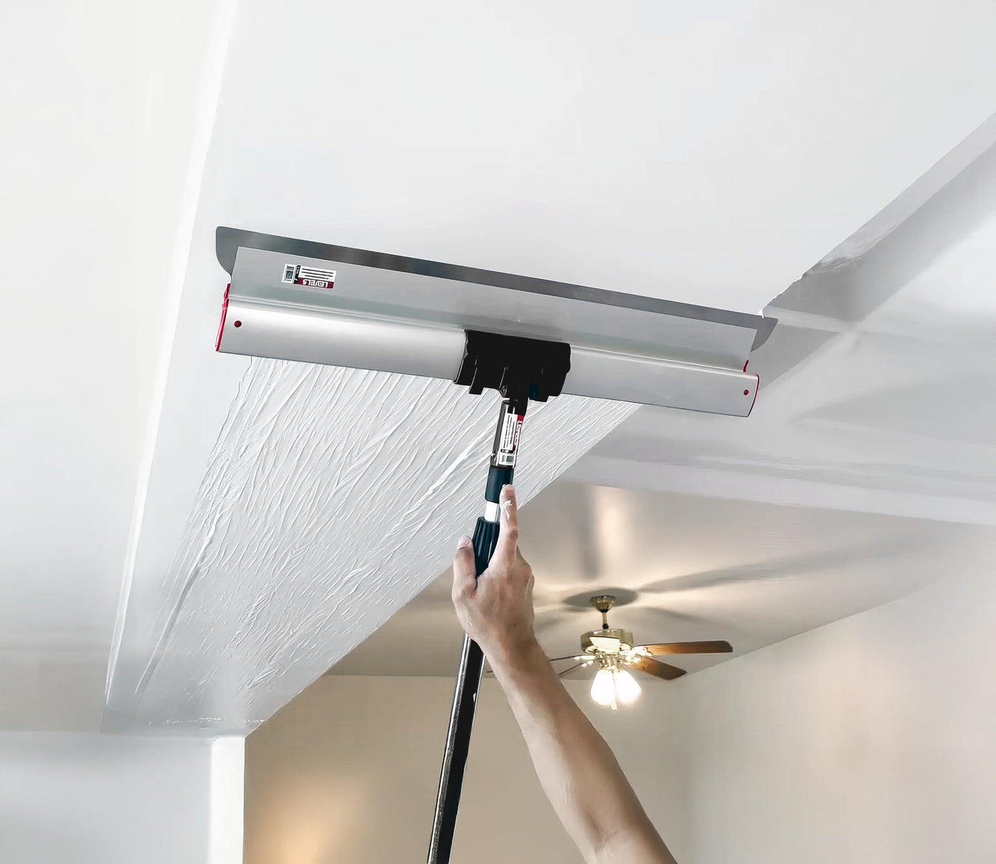 LEVEL5 Skimming Blade Set with Case | 10, 16, 24, 32 Inch Skimming Blades, 37-63 Inch Extendable Handle, Compound Roller & Transport Case | for Smoothing Walls and Ceilings | 5-550