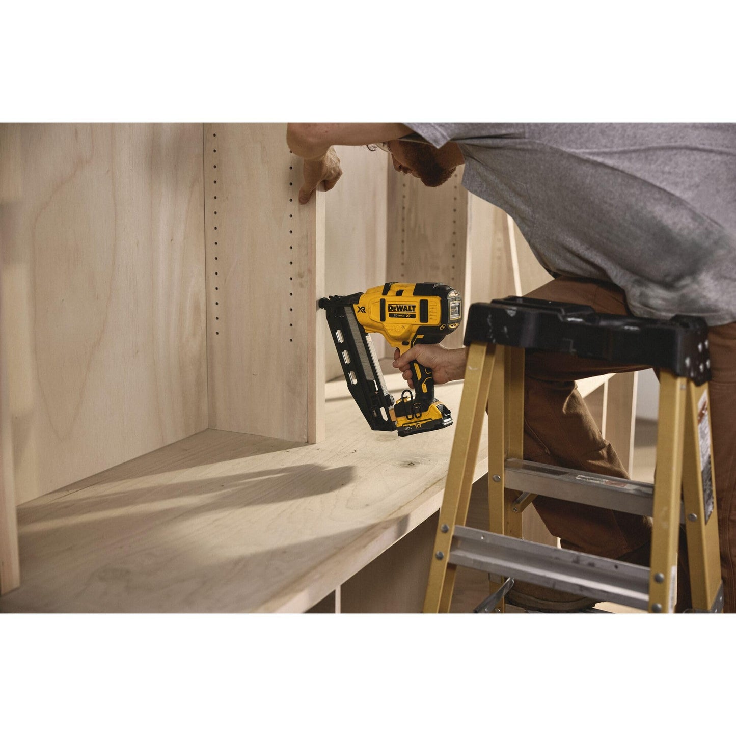 DEWALT 20V MAX* Finish Nailer, Angled, 16GA, Tool Only (DCN660B)
