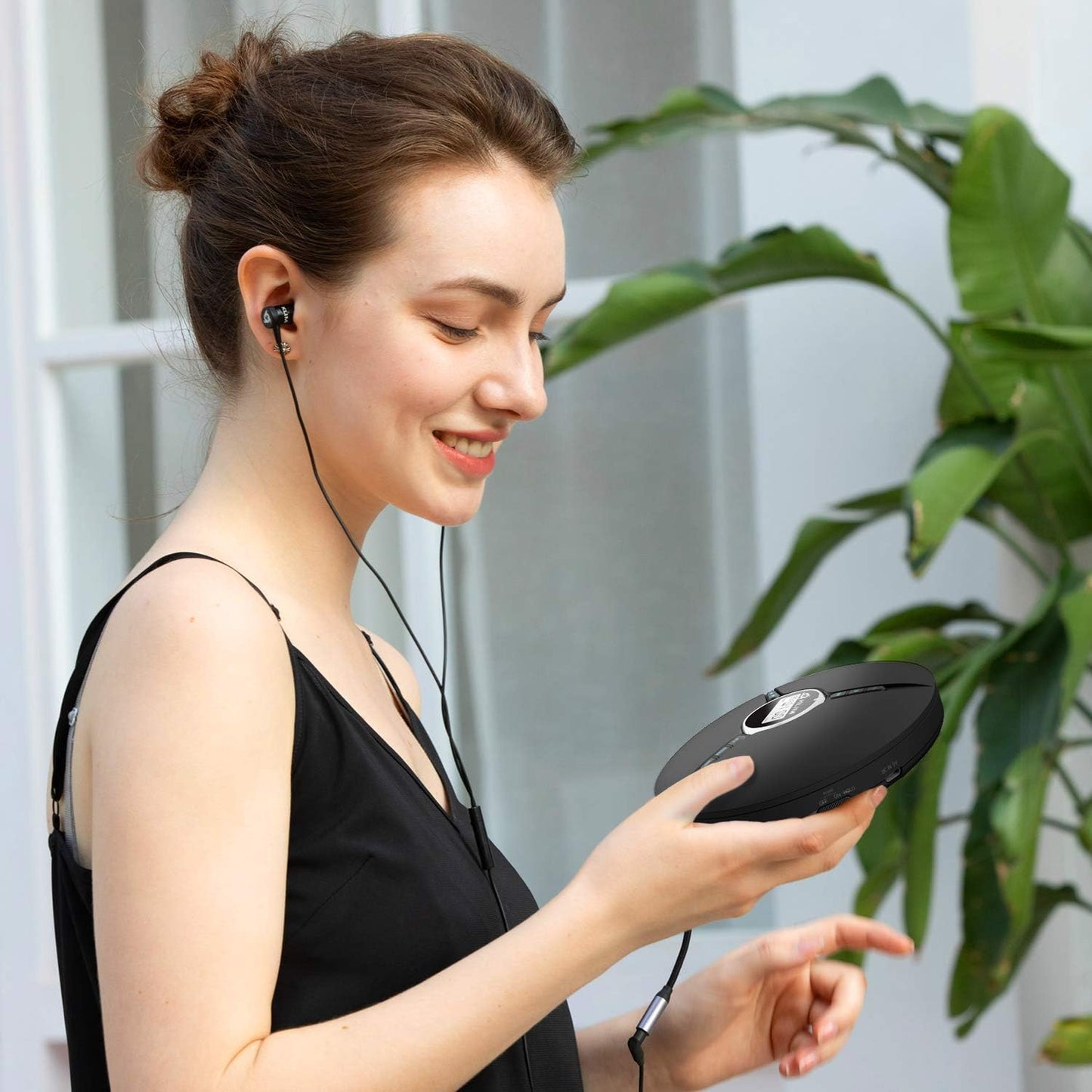 KLIM Discman MP3, 5 Portable CD Player with Headphones, Built-in Battery - New Version - CD Players for Home, Car