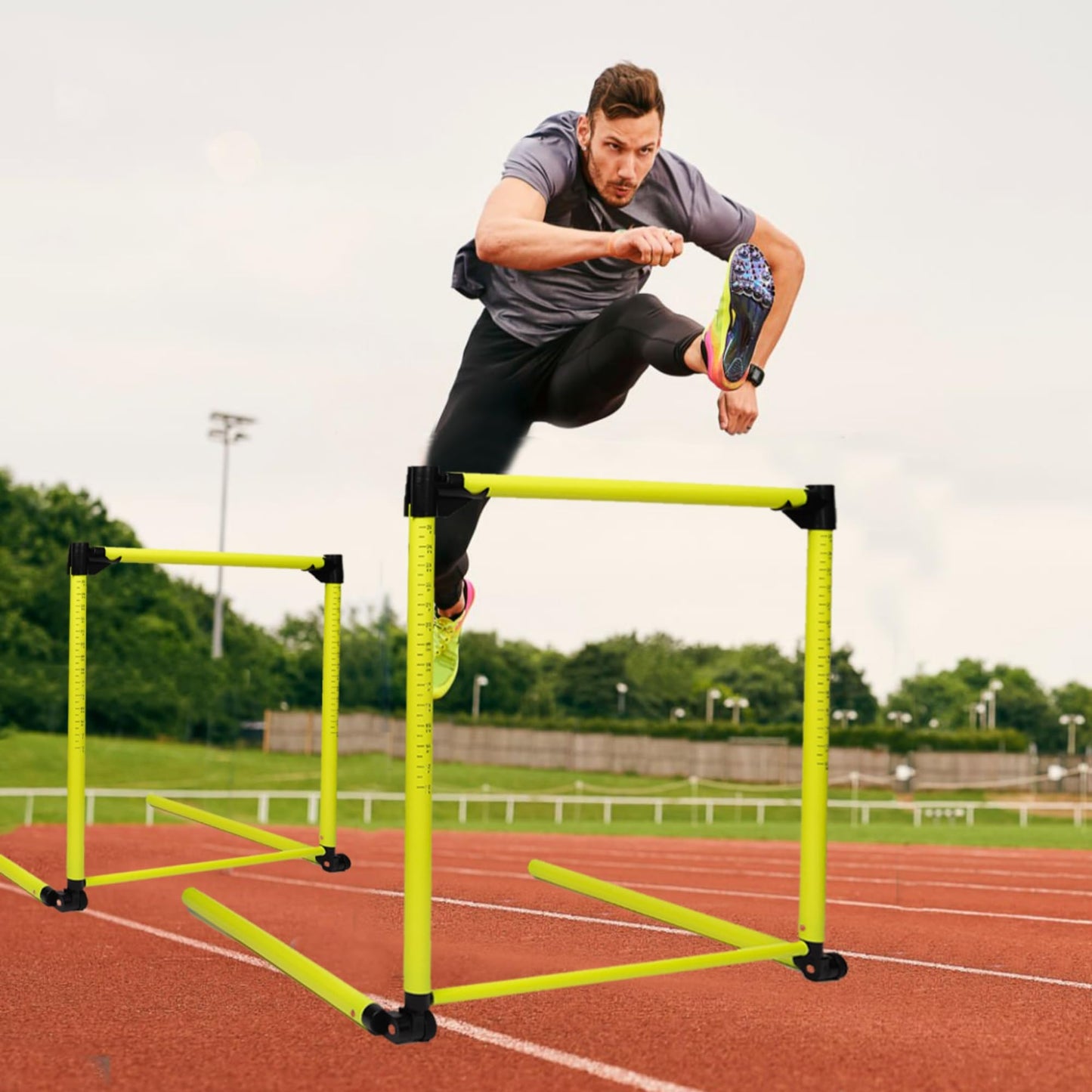 Nbguigdstr Hurdles Training Equipment, Adjustable Height Hurdles Track and Field, Agility Speed Jumping Training Equipment for Soccer Basketball Football Dogs, Detachable-Green