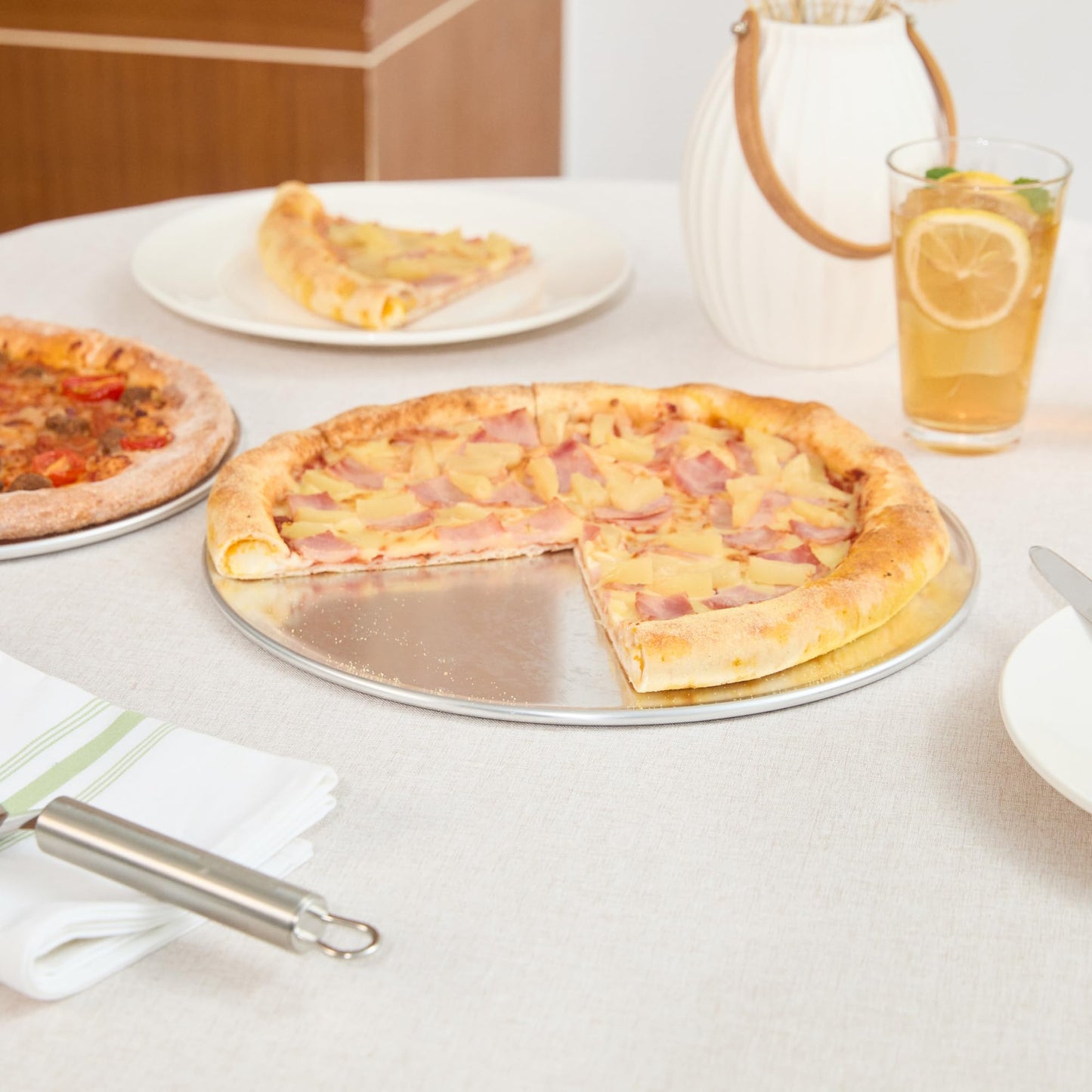 Restaurantware 12 Inch Aluminum Pizza Pan 72 Count Coupe Silver Pizza Pan, Heat Conductive Round Pizza Tray, Lightweight Corrosion-Resistant Serving Tray For Restaurant Or Home Use