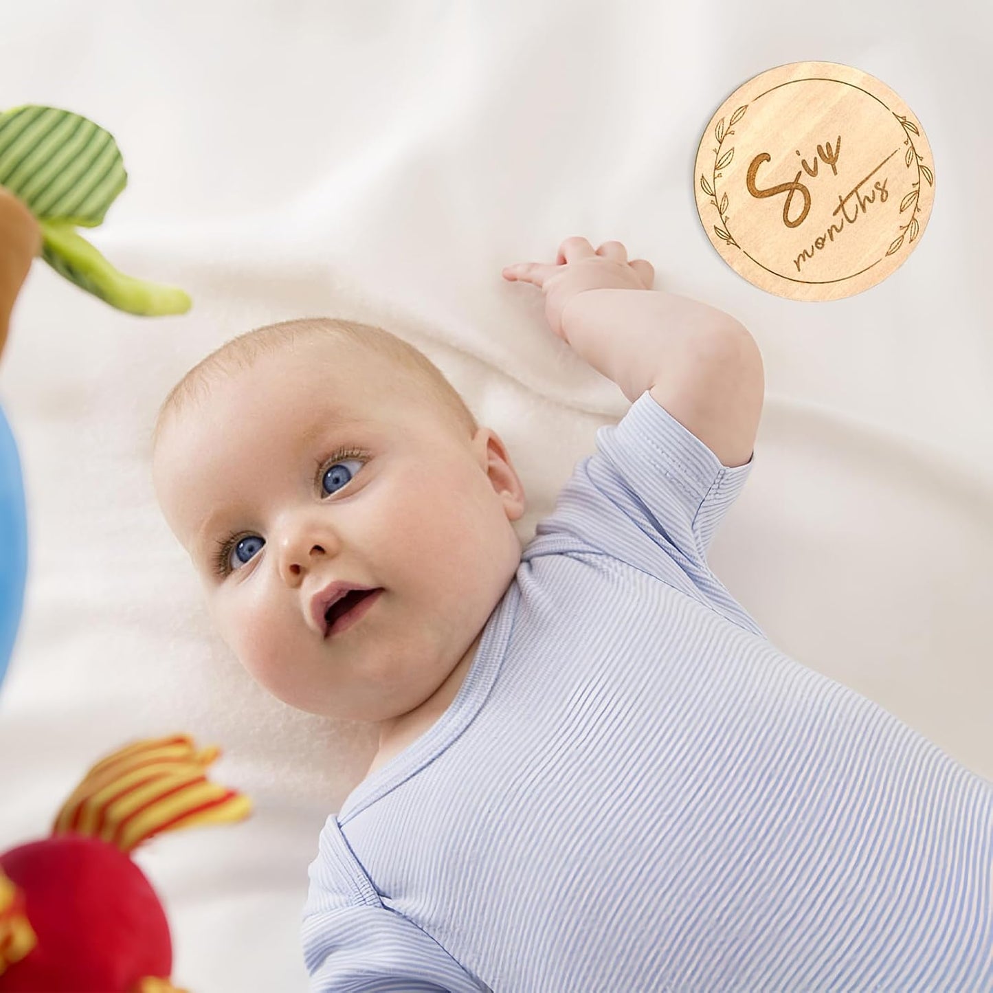 Sanyakti Signs-7 Sets Baby Monthly Milestone,Beautiful Baby Milestone Double Sided Marker Wooden Circles Discs Newborn