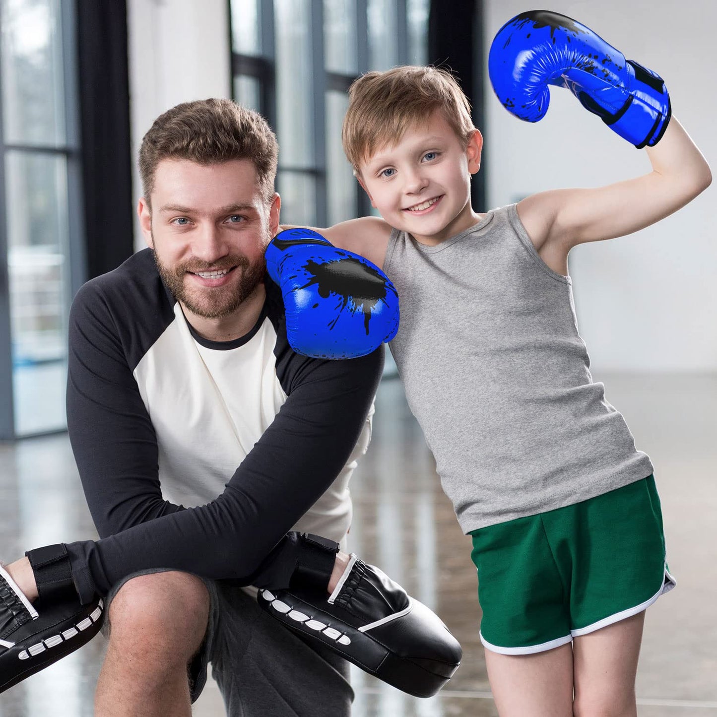 Kids Boxing Glove 6oz 8oz, Youth, Boys and Girls Training Sparring Gloves for Punching Bag, Kickboxing, Muay Thai, MMA, UFC, Gift for Age 6-15 Years (Blue, 6 oz (45-80 lbs))