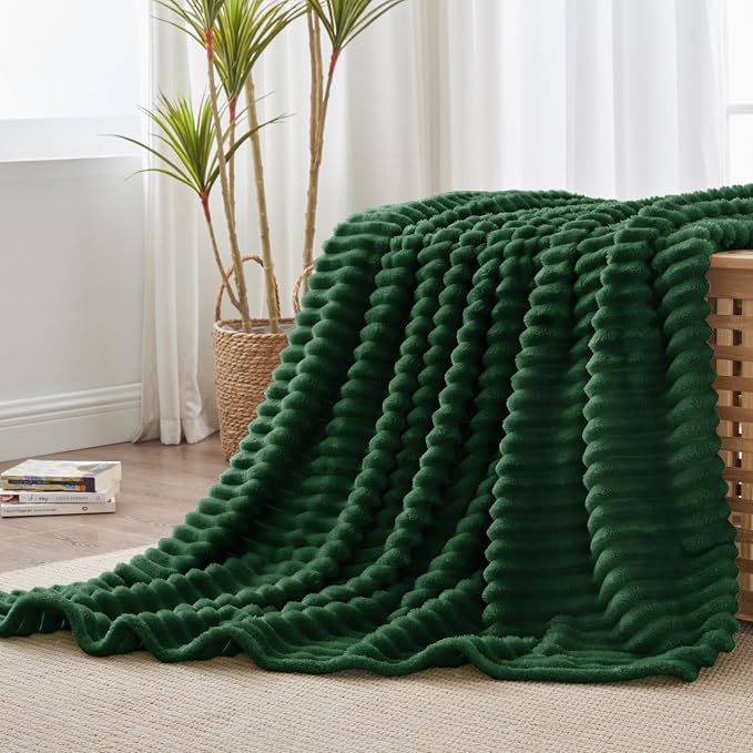 BEDELITE Fleece Throw Blanket for Couch - 300GSM Soft & Warm Fluffy Forest Green Blanket, Decorative and Giftable Striped Blankets for Women, Men, 50"x60"