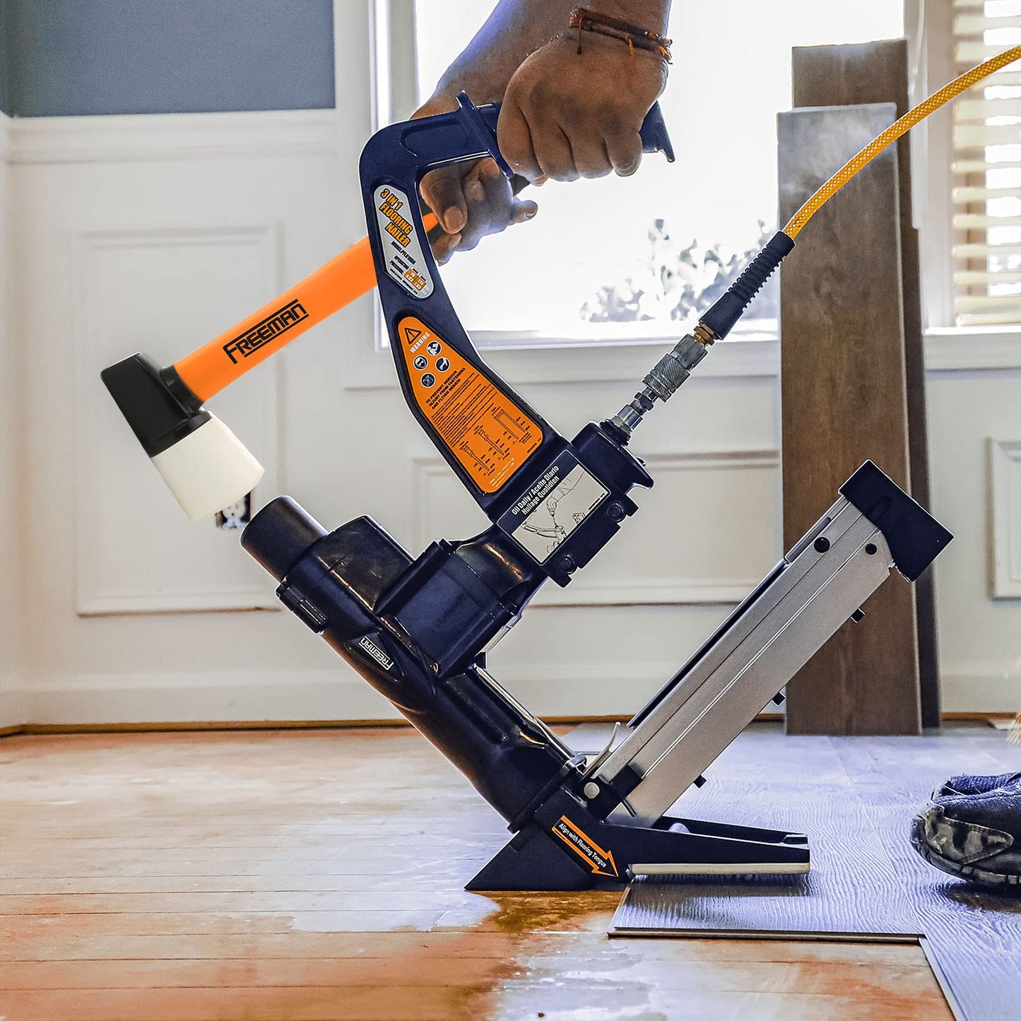 Freeman PFL618C Pneumatic 3-in-1 15.5-Gauge and 16-Gauge 2" Flooring Nailer/Stapler with Flooring Mallet and Interchangeable Base Plates