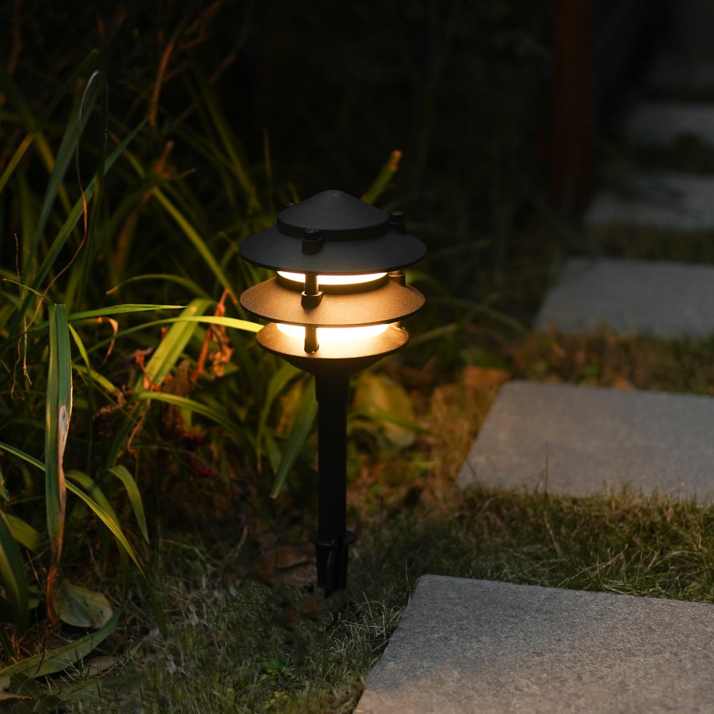GOODSMANN Landscape Lighting 8PK Pathway Lights Low Voltage 2.2 Watt LED 12V AC Landscape Lights 30 Lumen Warm White with Cable Connectors Metal Stakes 9122-21102-08A