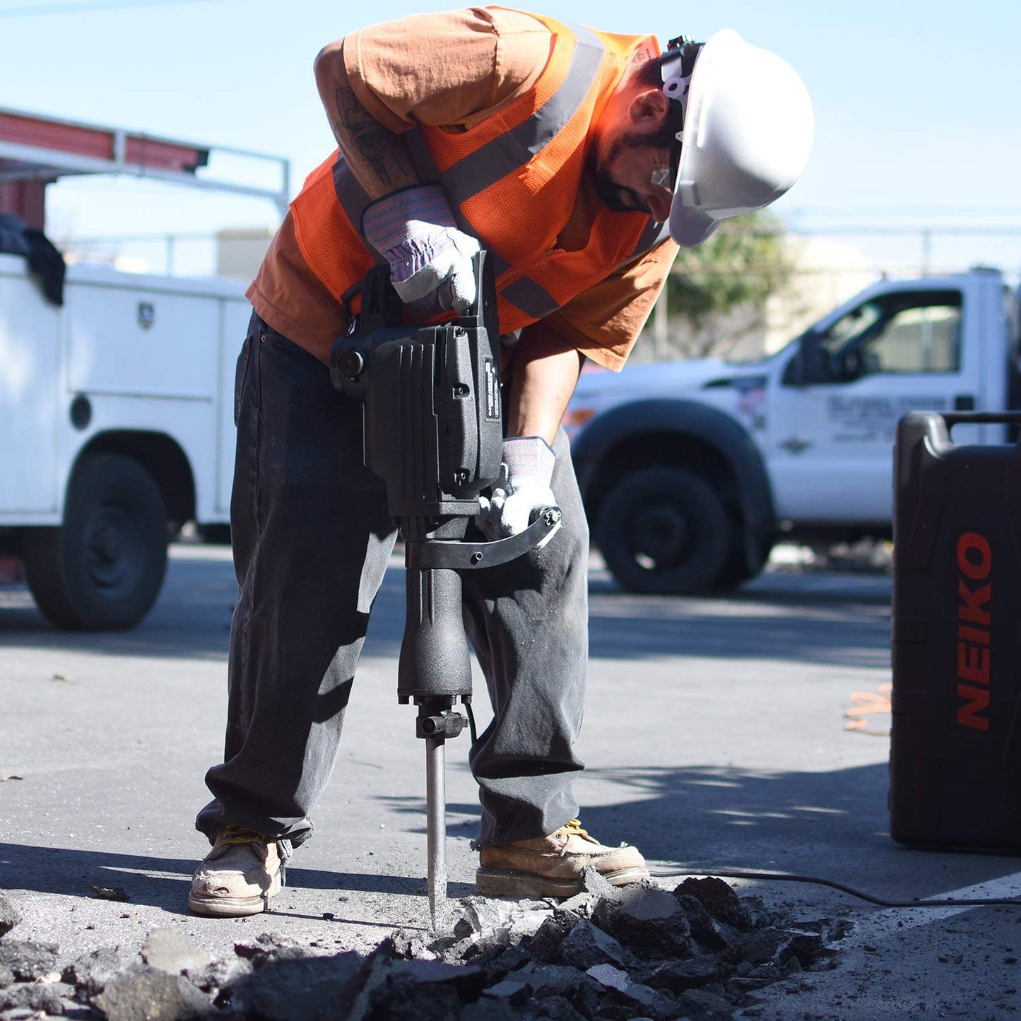 Neiko 02845A Electric Demolition Jack Hammer with Point and Flat Chisel Bits