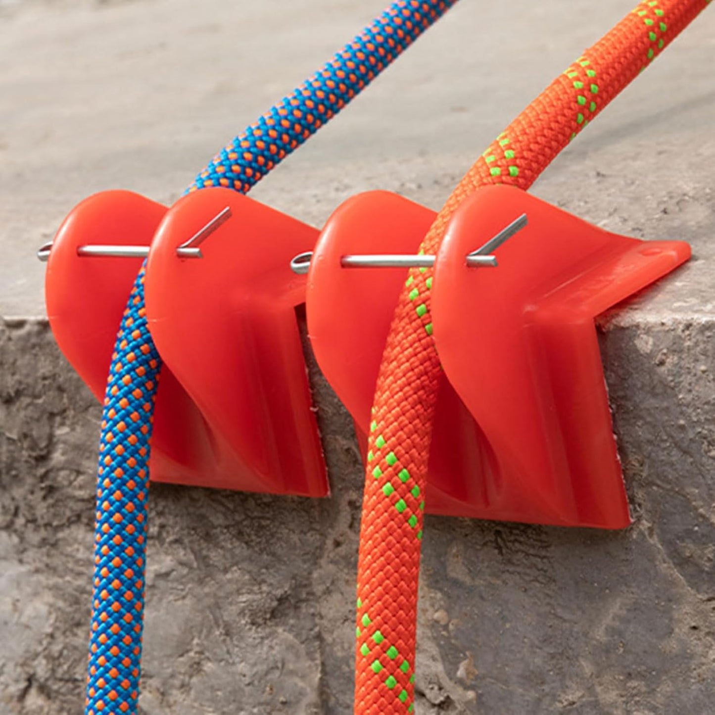 NAYDMHN 6PCS Climbing Rope Edge Protector, Safety Ropes Protective Cover, Wall Corner Lanyard Anti-wear Rope Protector for Rappelling Outdoor Work and Activities