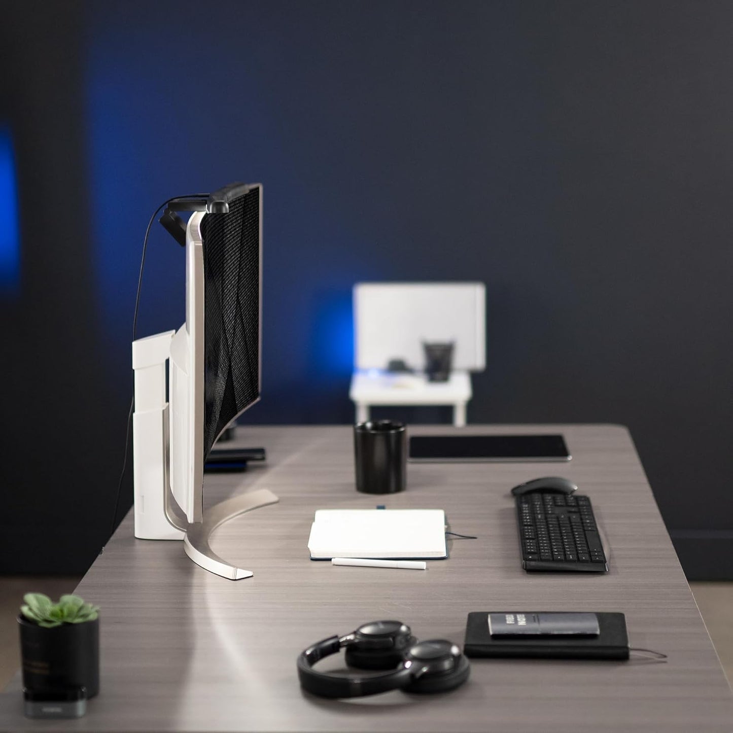 5 Desk-LTSB2 VIVO Universal LED Curved Computer Monitor Light Bar, USB Powered Screen Lamp for Home Office, Level