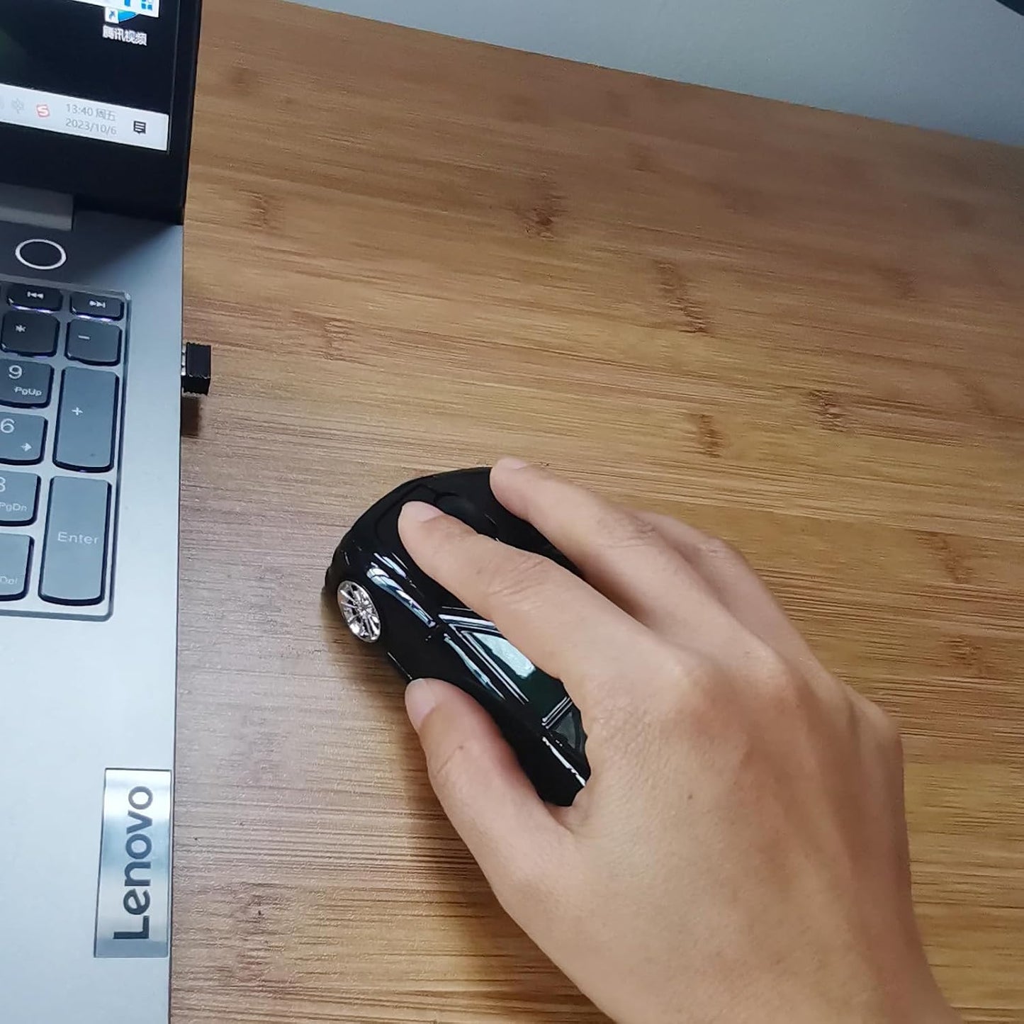 SDGSQHA 2.4Ghz Wireless Car Mouse, Cool Shape Computer Mouse for Laptop PC Mac (Black)