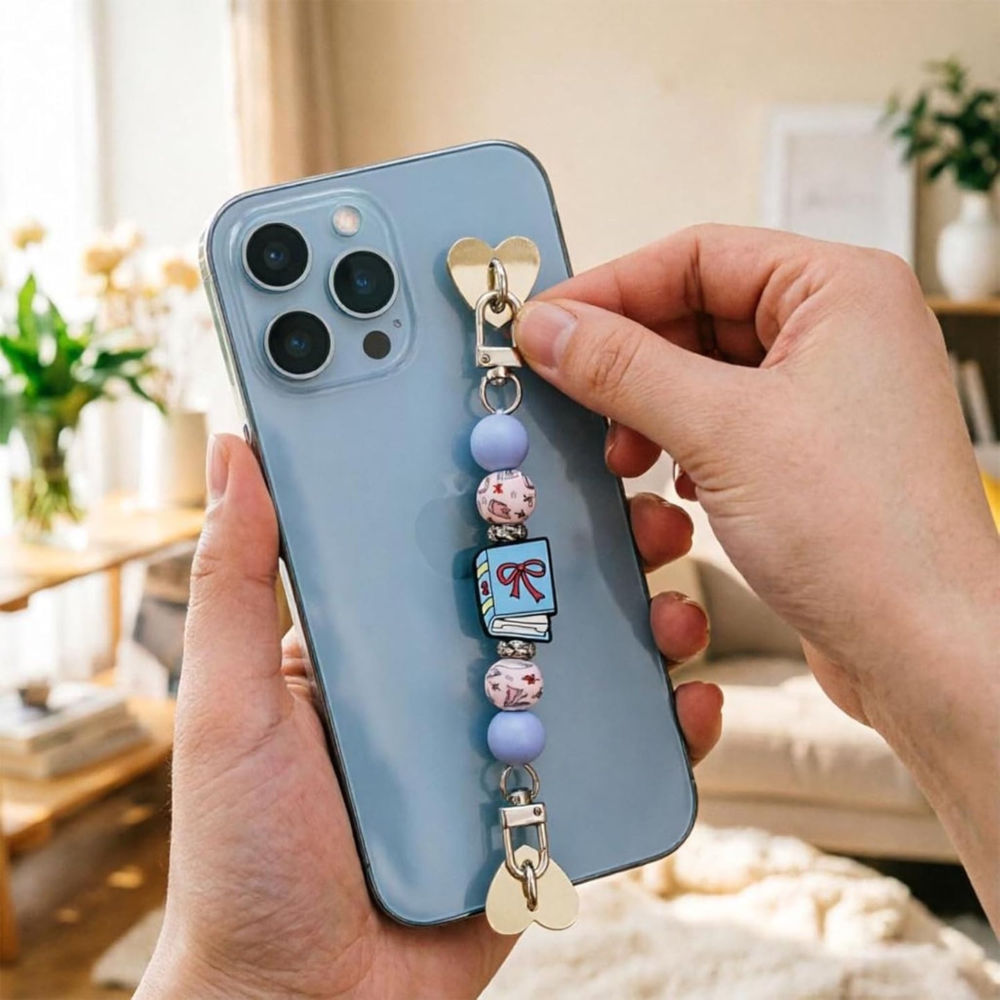 Cluksik Strap for E-book Reader, Cute Beaded Decorative E-book Reader Hand Strap Chain with Heart Clips, Blue Book