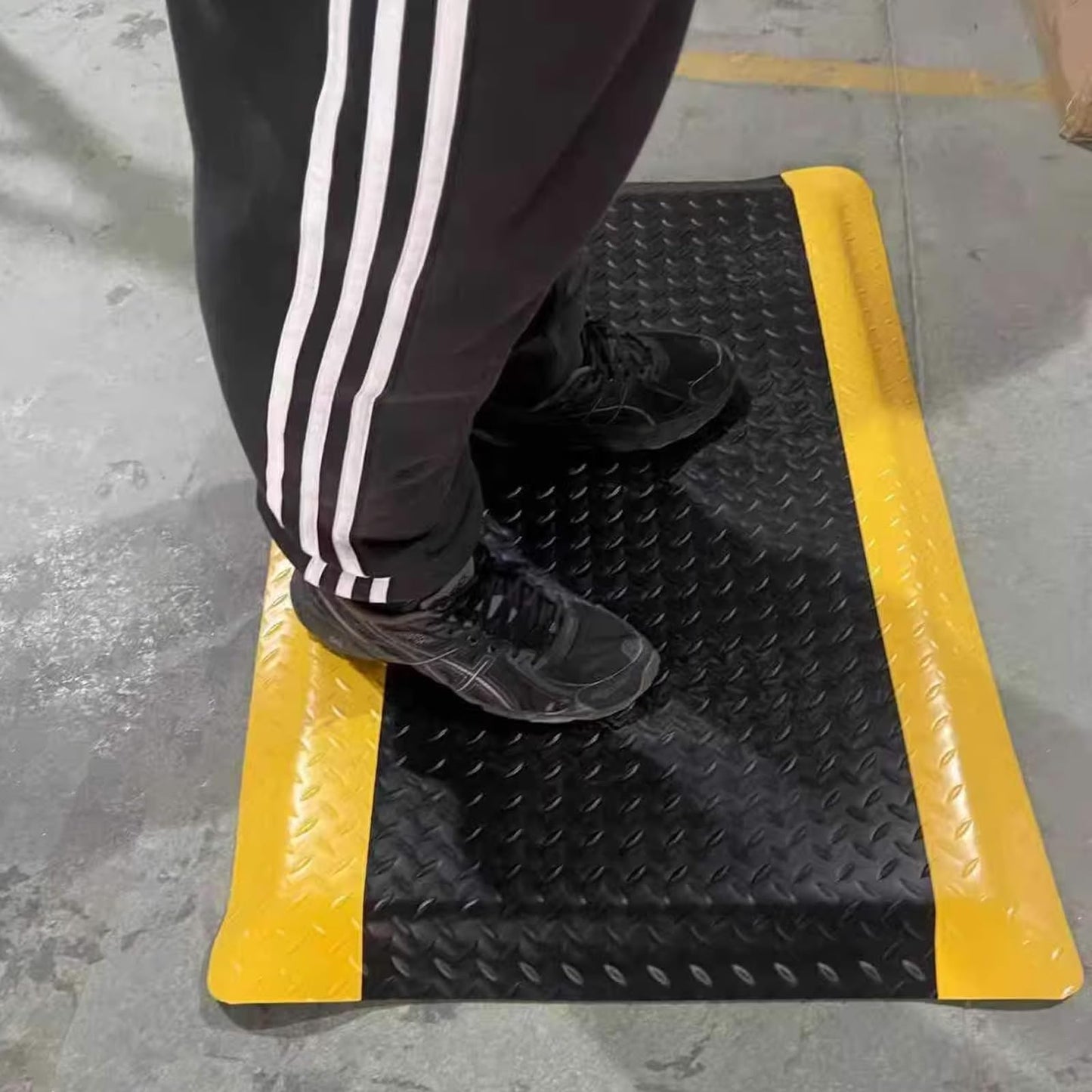 ISXACFF Anti Fatigue Mats Industrial 3' x 5' 15/16" Thick Ergonomic Standing Mat Commercial Kitchen Mat Heavy Duty Diamond Plate Shop Floor Mats Helps Relieve Back and Leg Soreness