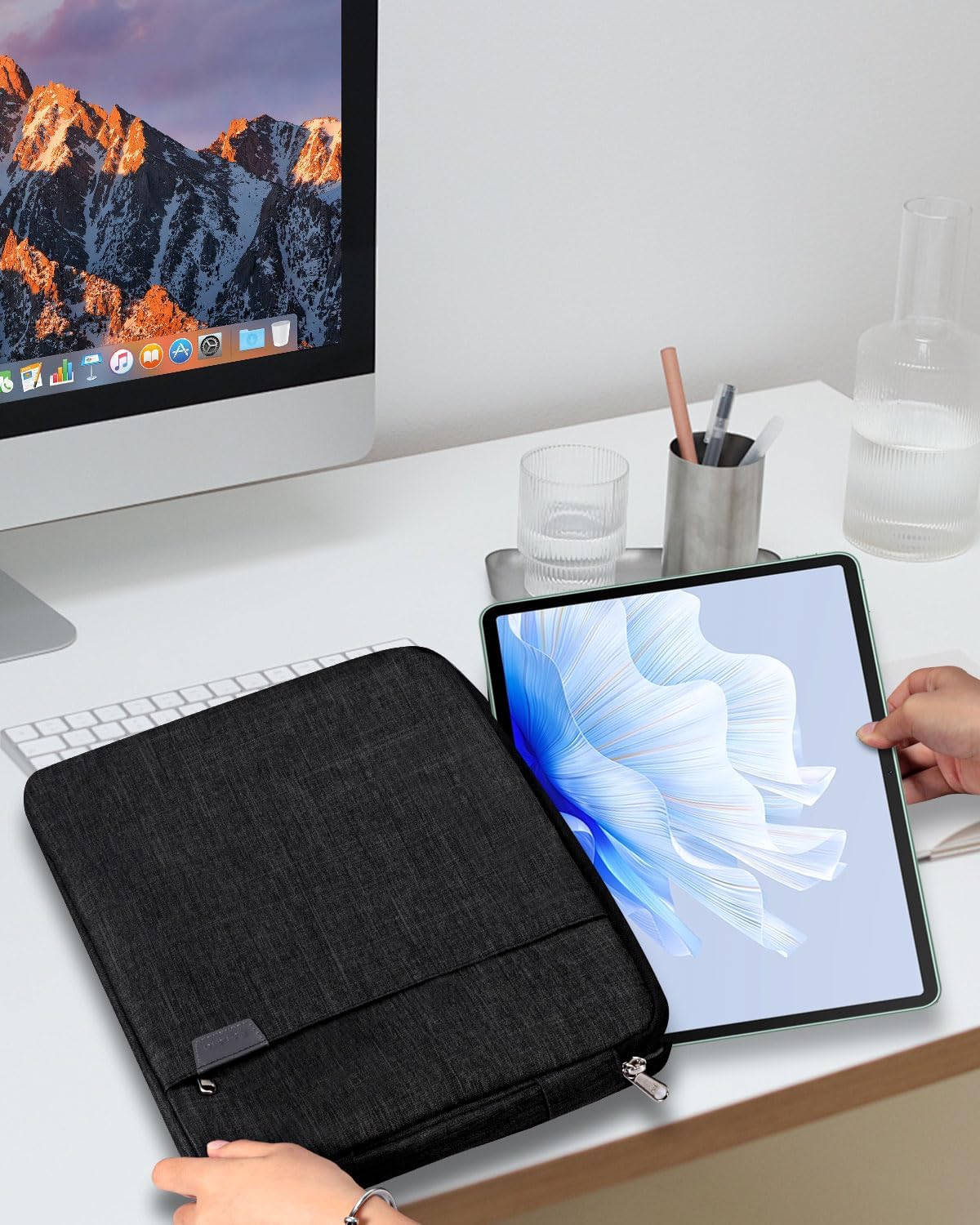 Banero 17.3-inch 17.3" Portable Monitor Case with Acessories Storage, Sleeve for Most Portable Monitors
